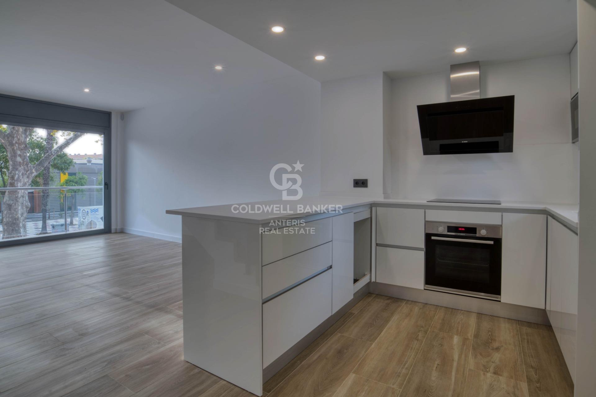 Newly built triplex on the Costa Brava