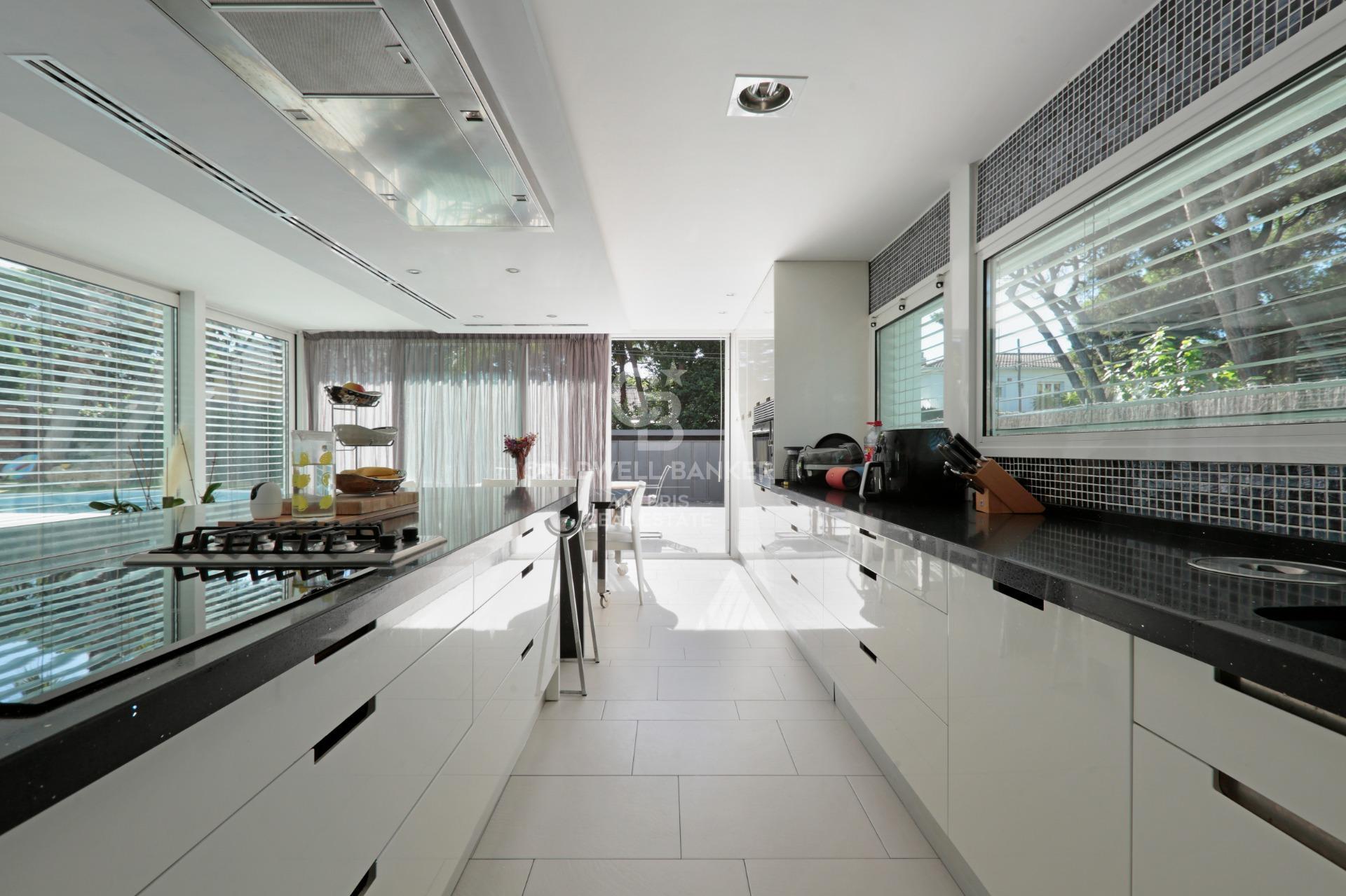 Luxury modern villa on the beach in Castelldefels