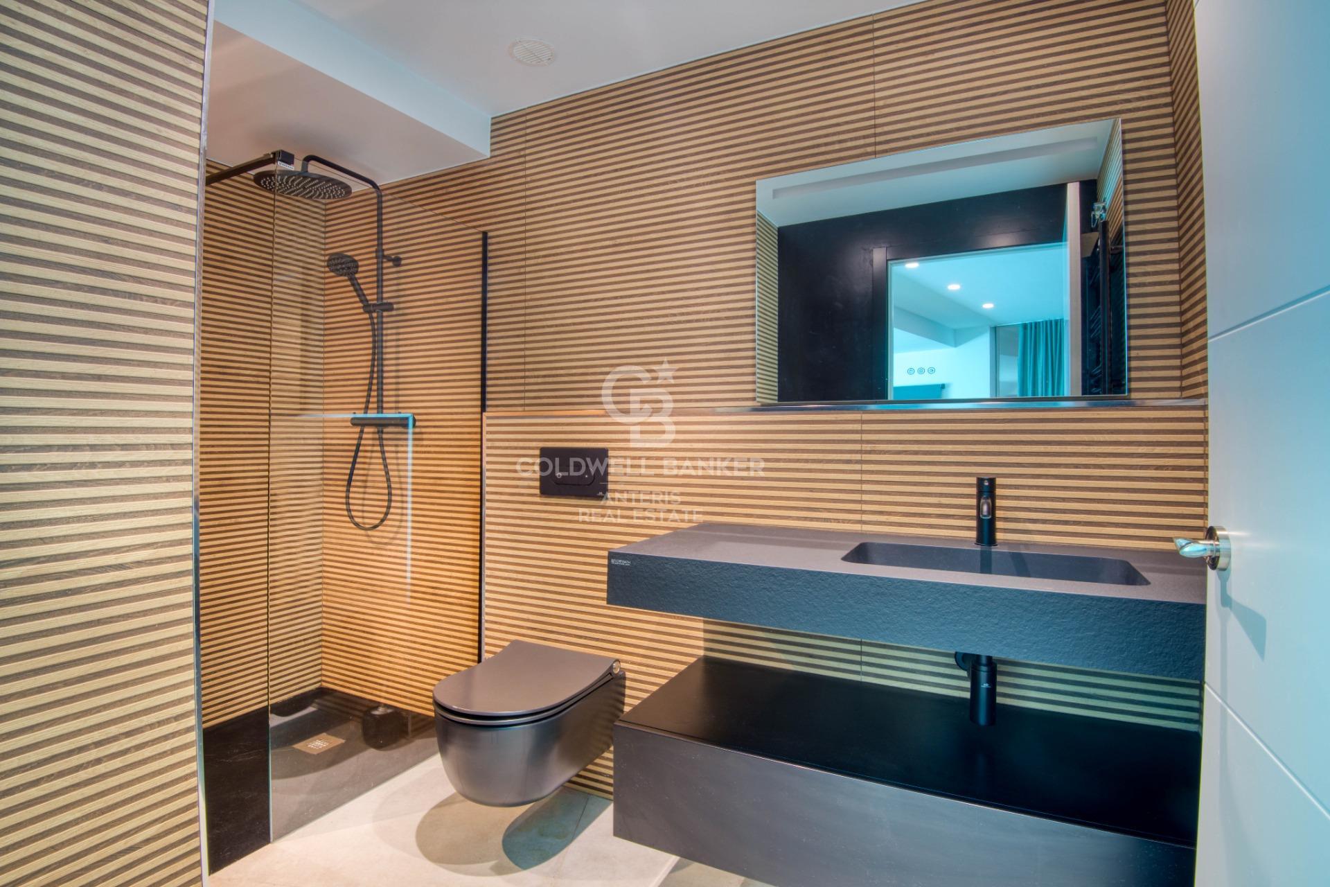 Moderno chalet con impresionantes vistas en la costa