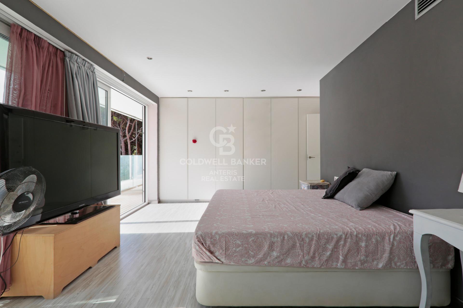 Luxury modern villa on the beach in Castelldefels