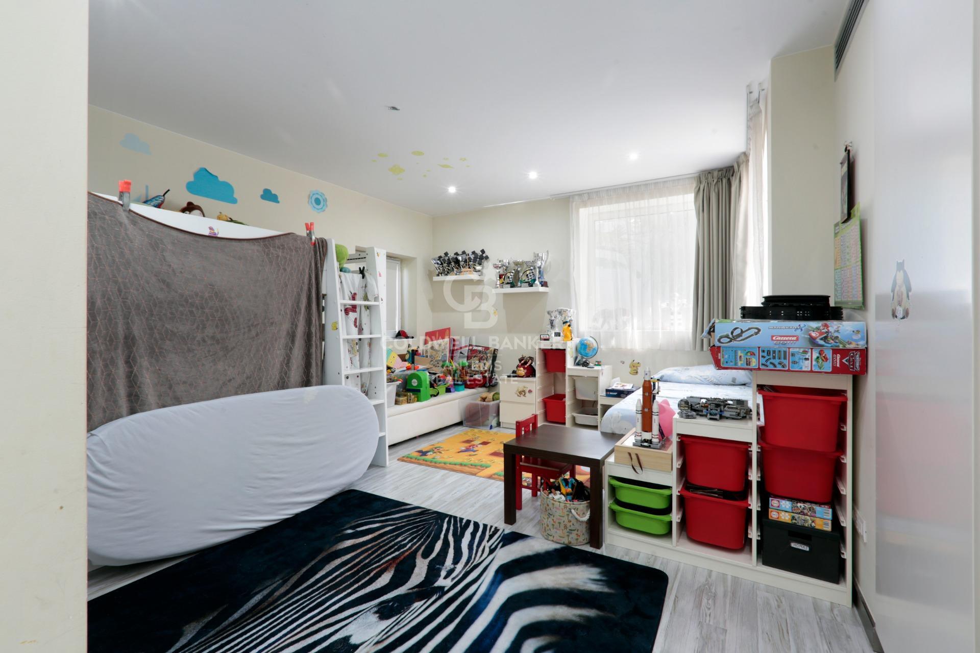 Luxury modern villa on the beach in Castelldefels