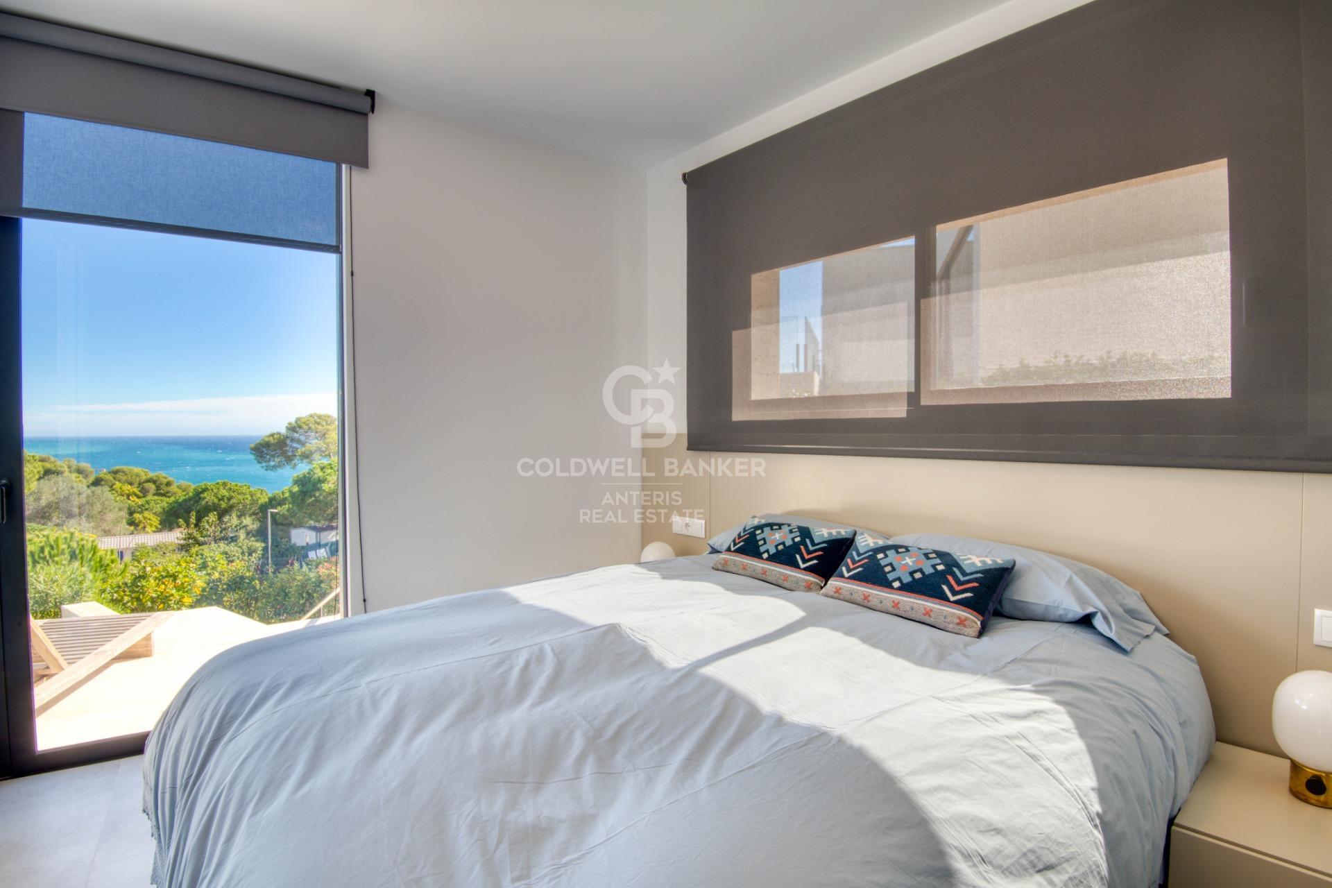 Moderno chalet con impresionantes vistas en la costa