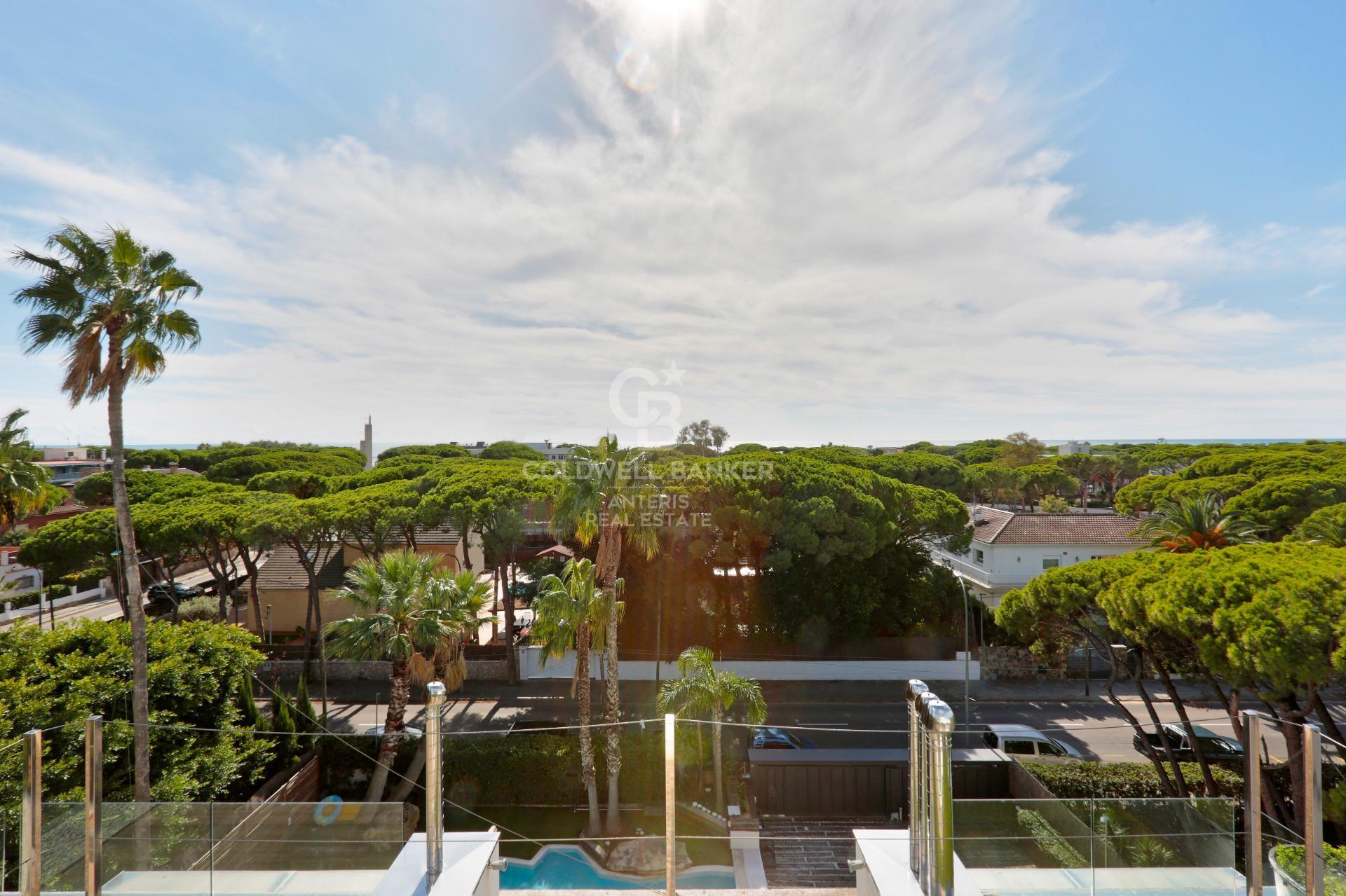 Luxury modern villa on the beach in Castelldefels