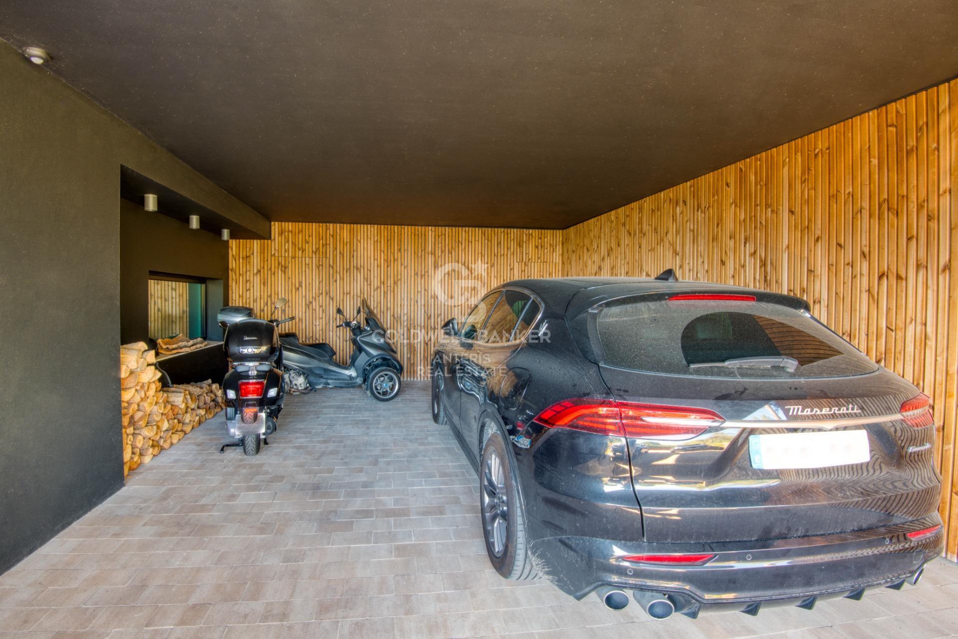 Moderno chalet con impresionantes vistas en la costa