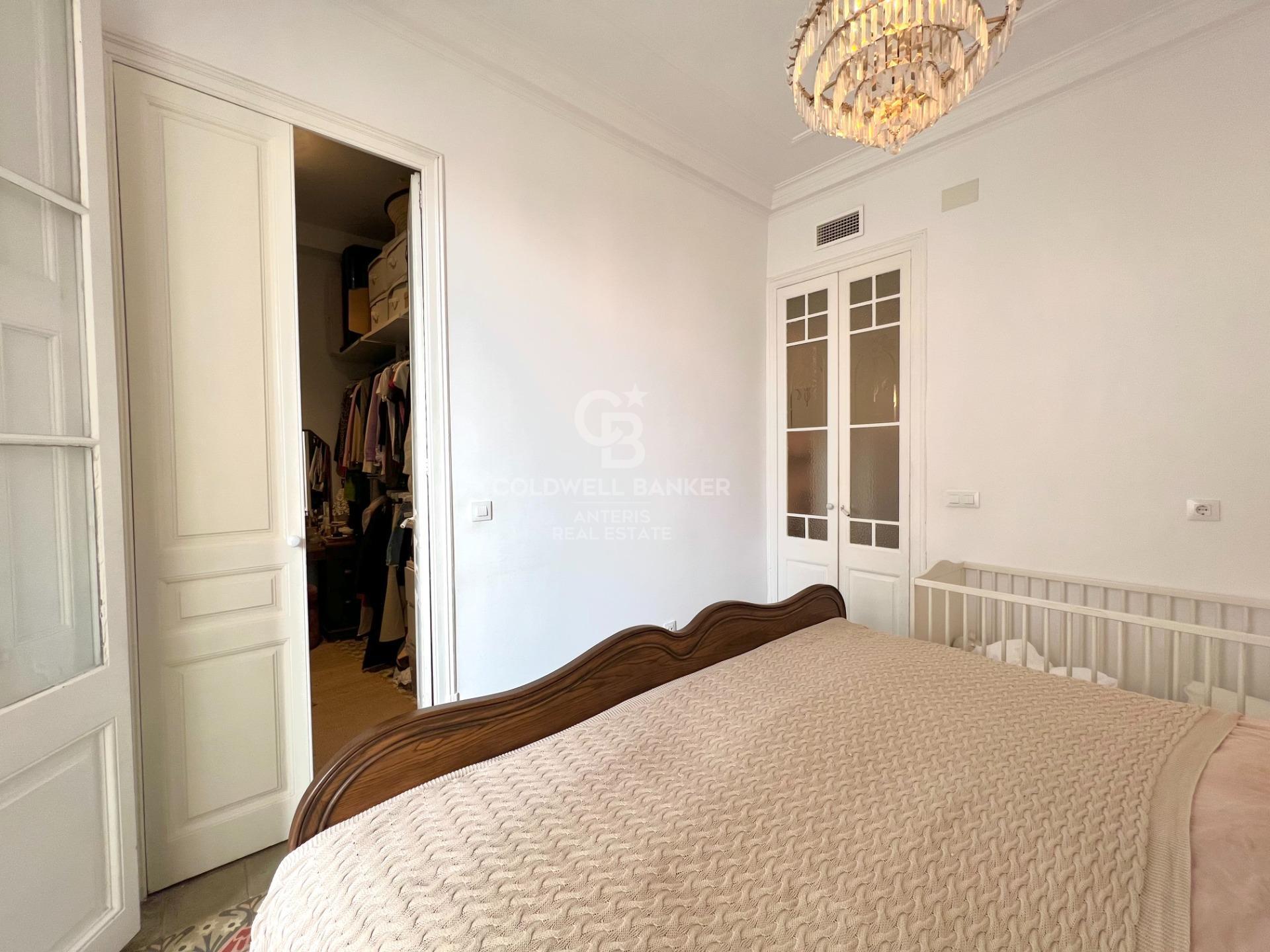 Piękny apartament w klasycystycznej kamienicy samym sercu dzielnicy Eixample