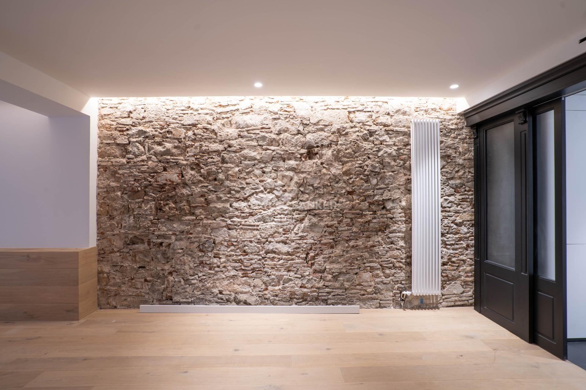 Odnowiony apartament w dzielnicy Gótico