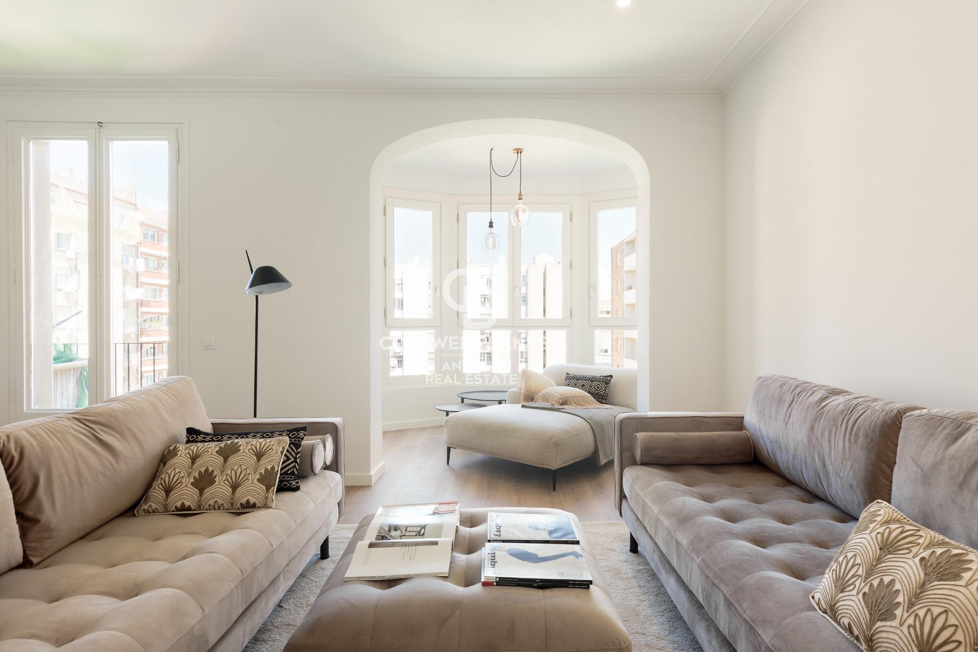 Dwupoziomowy penthouse z dużym tarasem i niesamowitym widokiem na Sagrada Familia