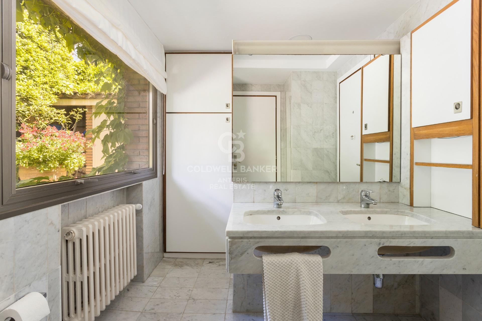 Maravillosa villa con exteriores increíbles en Pedralbes