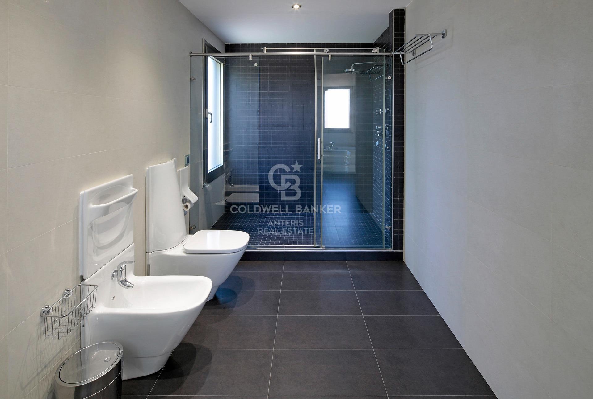 Luxury villa with panoramic views of the sea