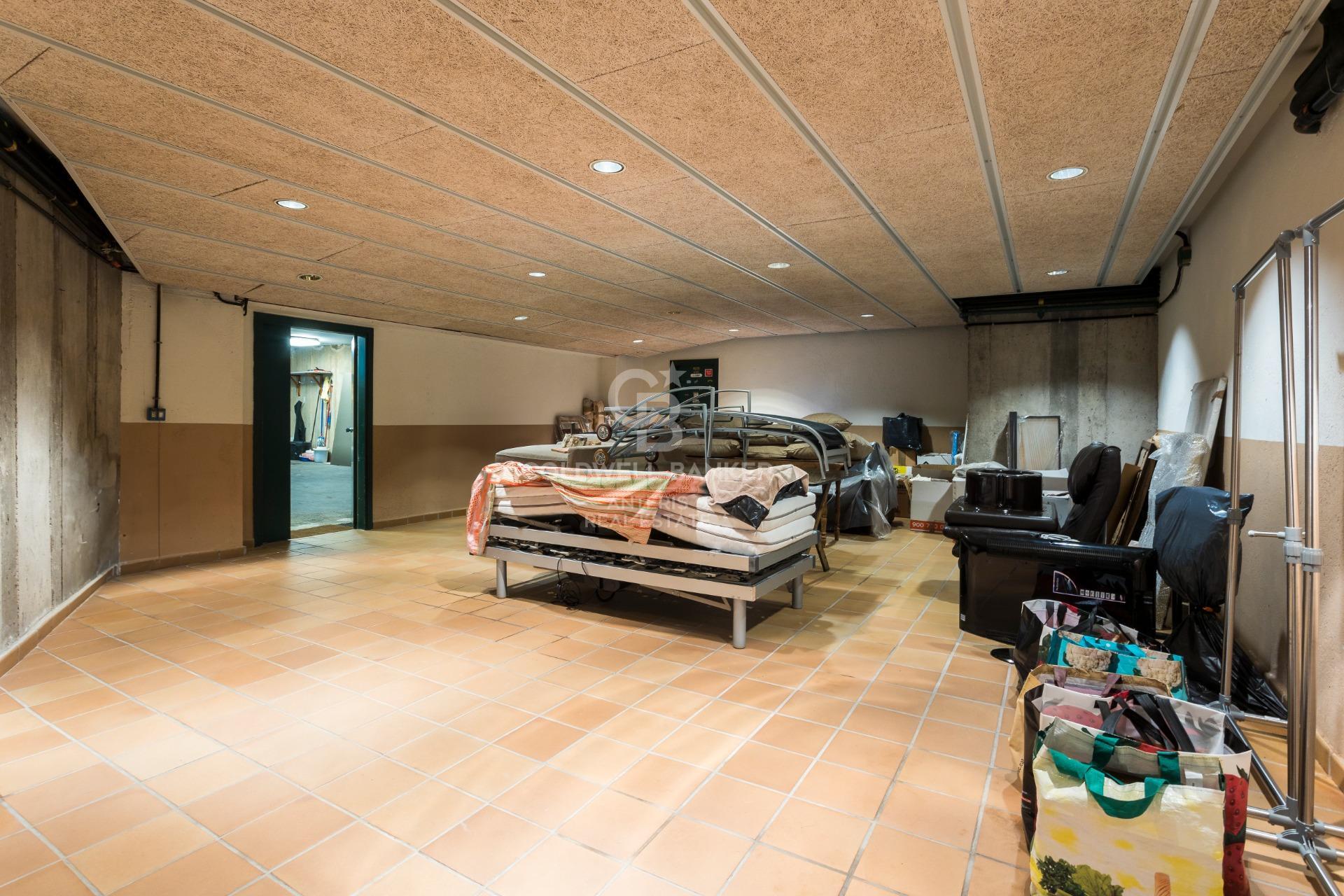 Maravillosa villa con exteriores increíbles en Pedralbes