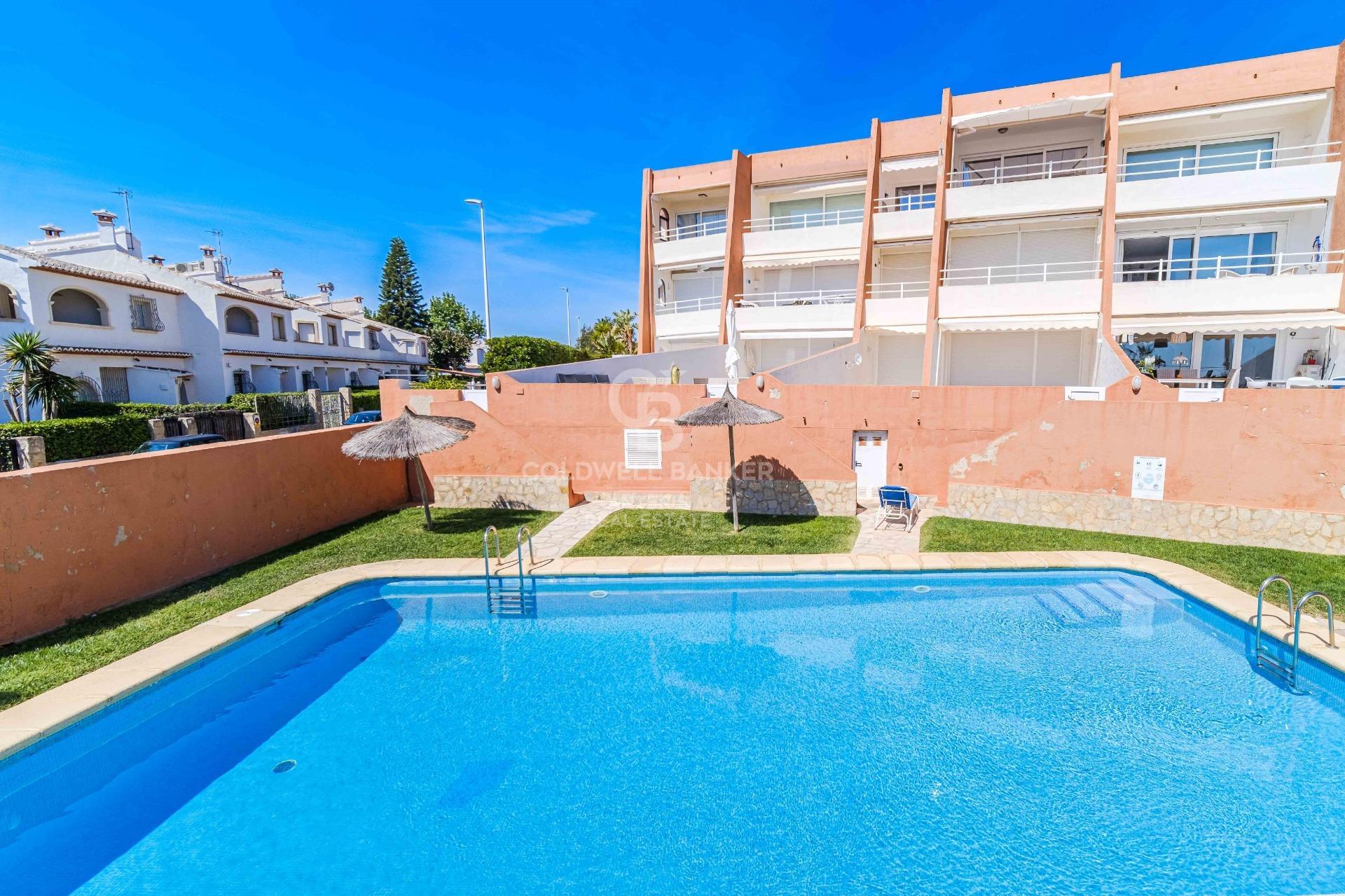Unique opportunity in Jávea! Spectacular Apartment on the Frontline of the Sea