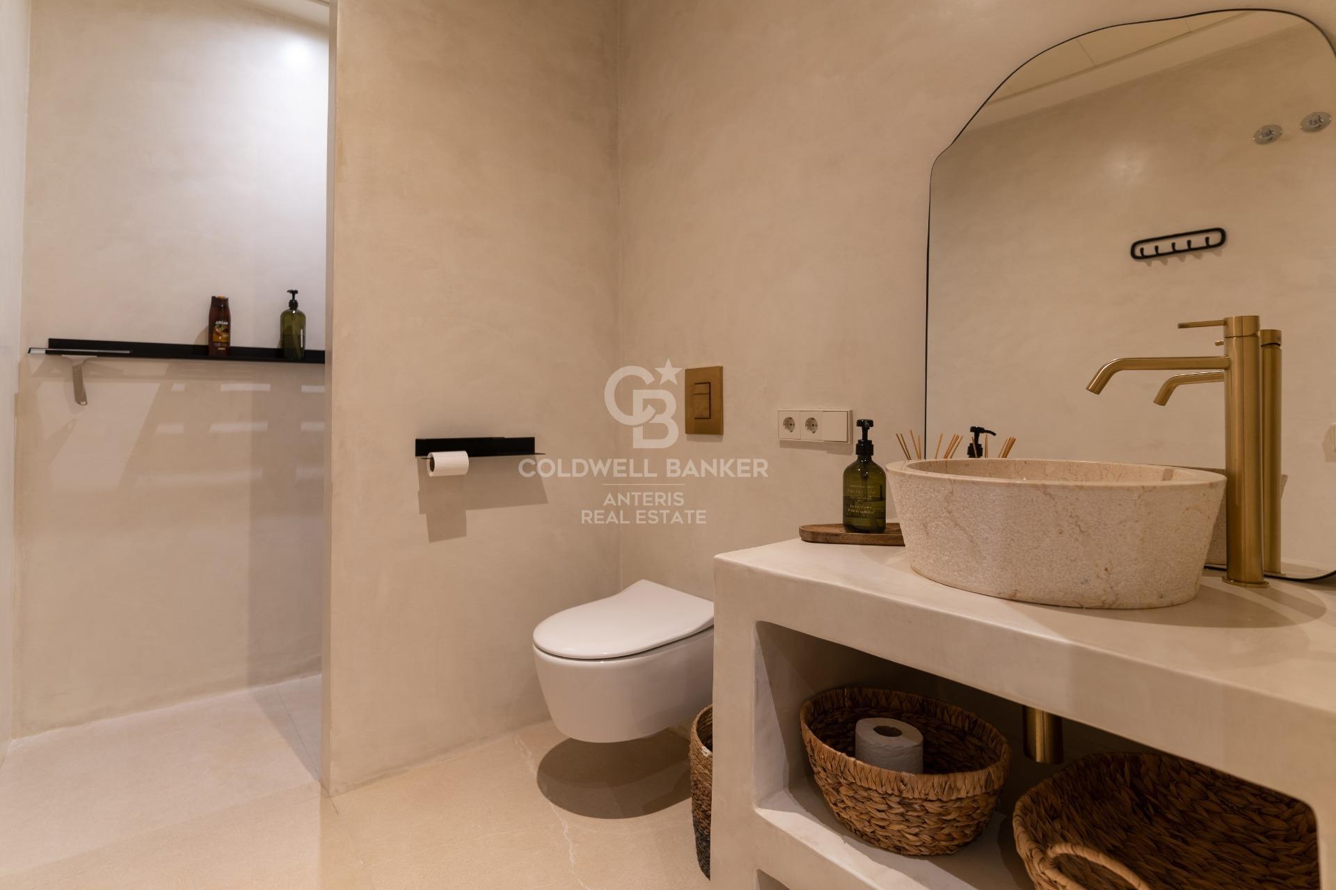 Villa Ca Salina – estilo Ibiza, a distancia a pie de una escuela internacional, Javea