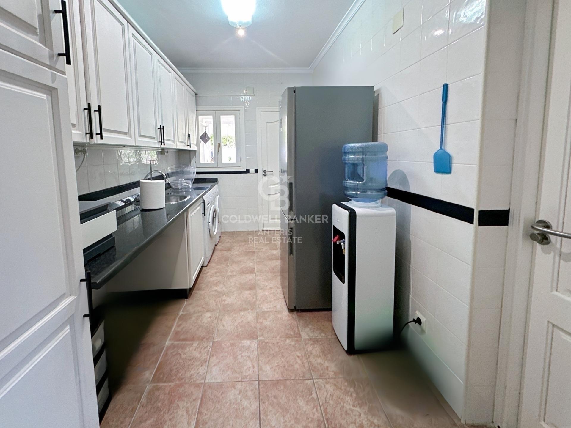 Beautiful one level villa with total privacy.