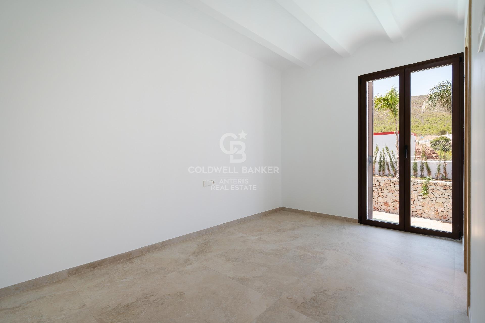Villa Olivia – Casa Terminada y Lista para Vivir en Jávea