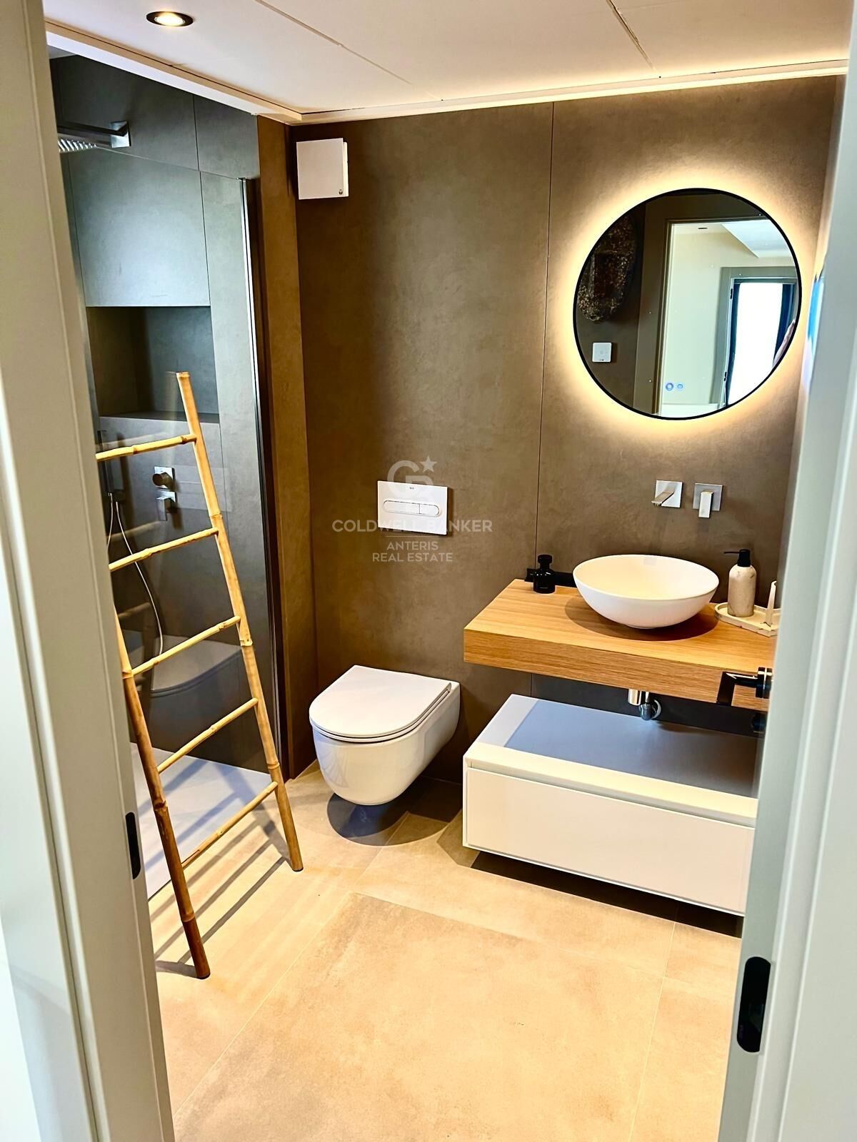 Wyjątkowa willa z 4 sypialniami i panoramicznym widokiem na Morze Śródziemne