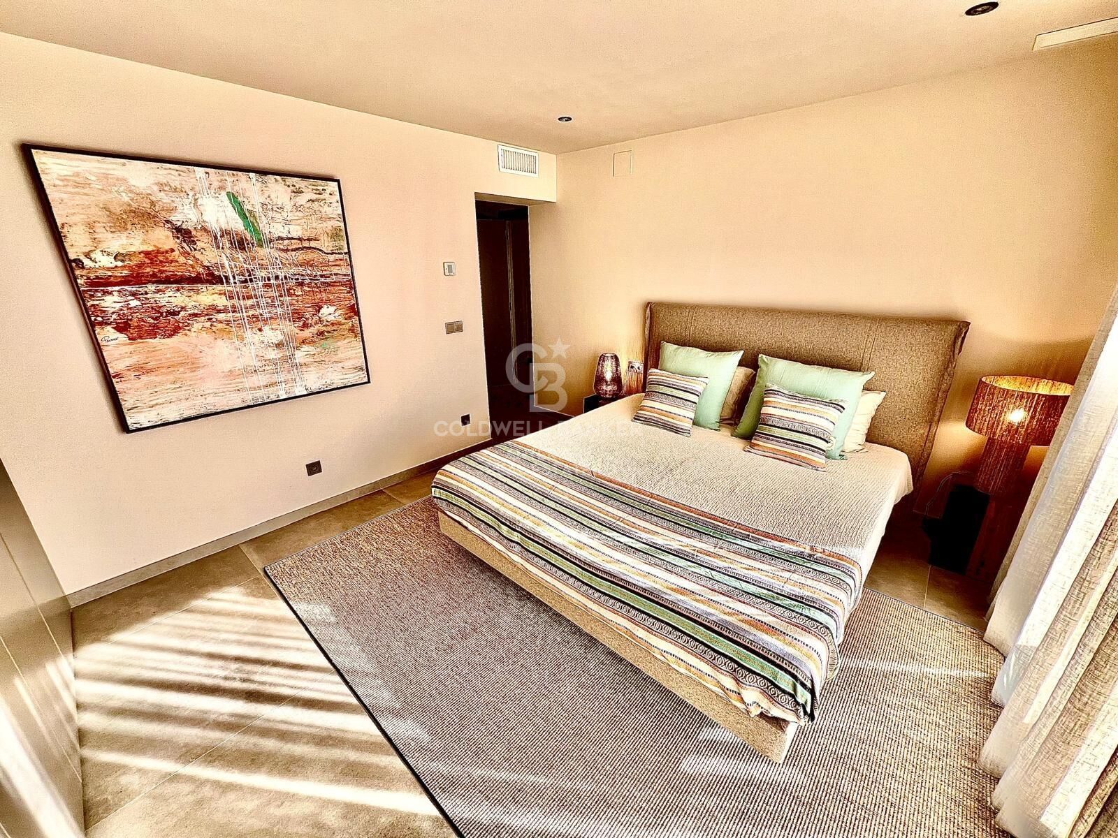 Wyjątkowa willa z 4 sypialniami i panoramicznym widokiem na Morze Śródziemne