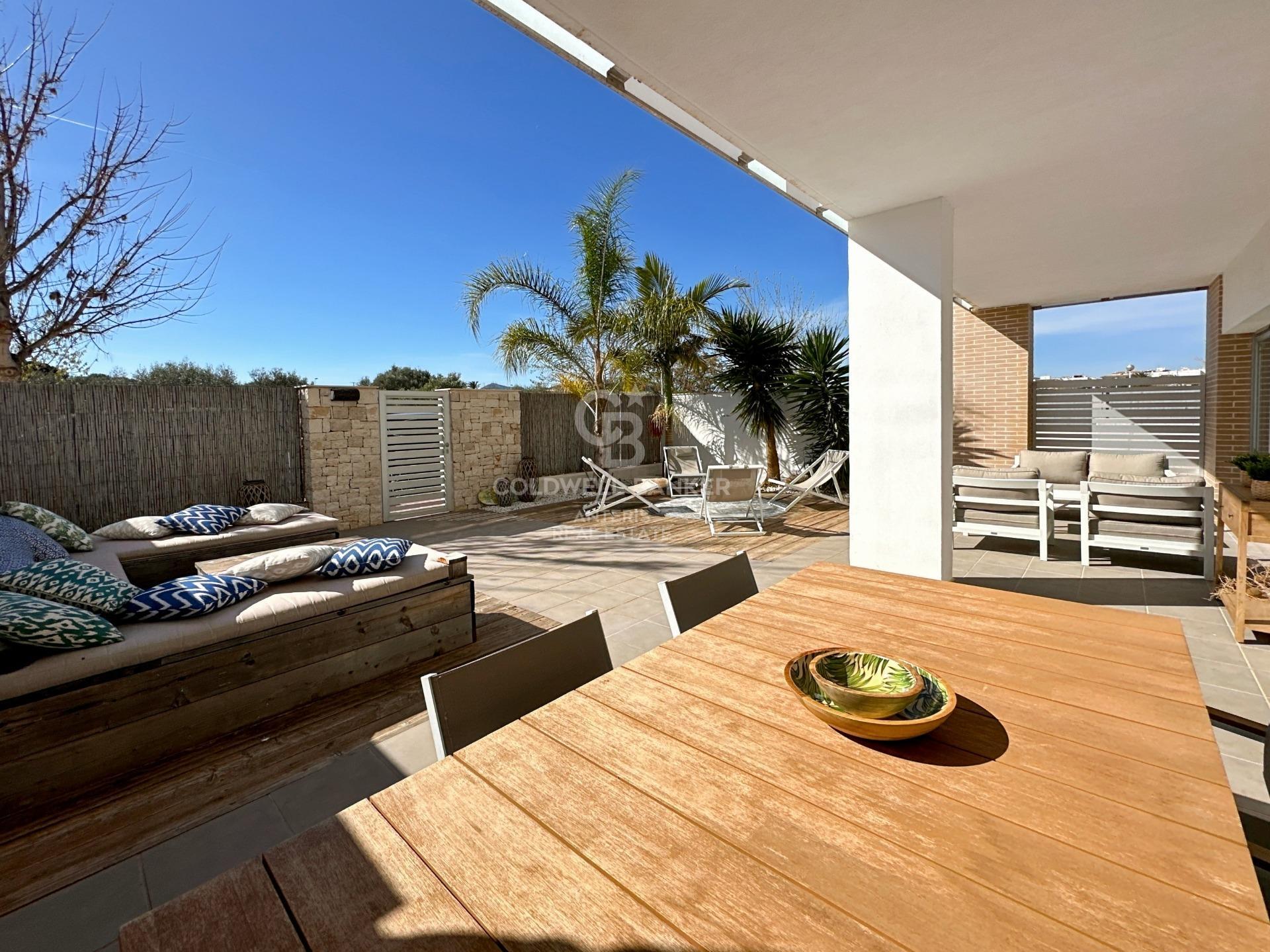 Stunning new flat in the centre of Jávea