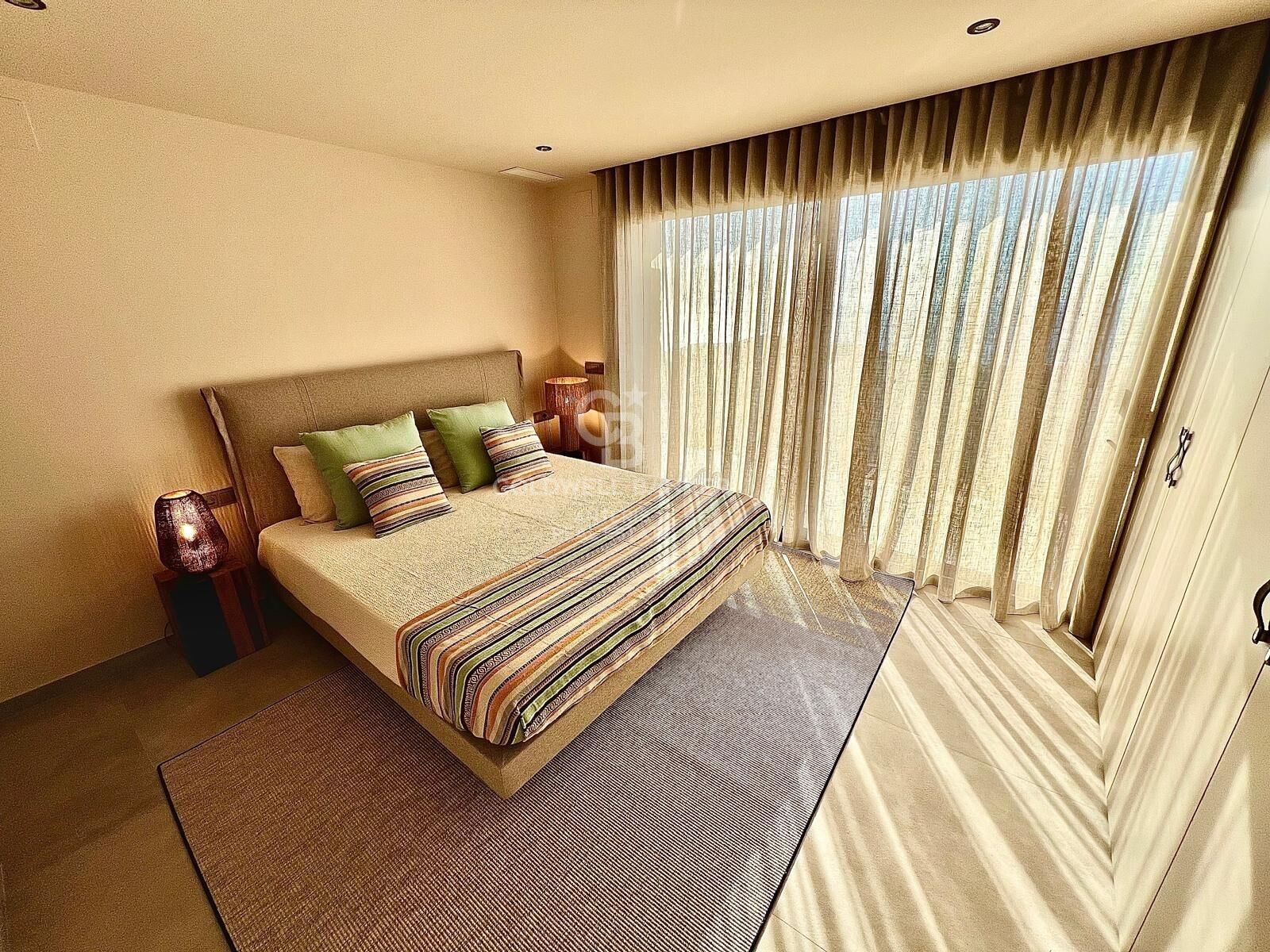 Wyjątkowa willa z 4 sypialniami i panoramicznym widokiem na Morze Śródziemne