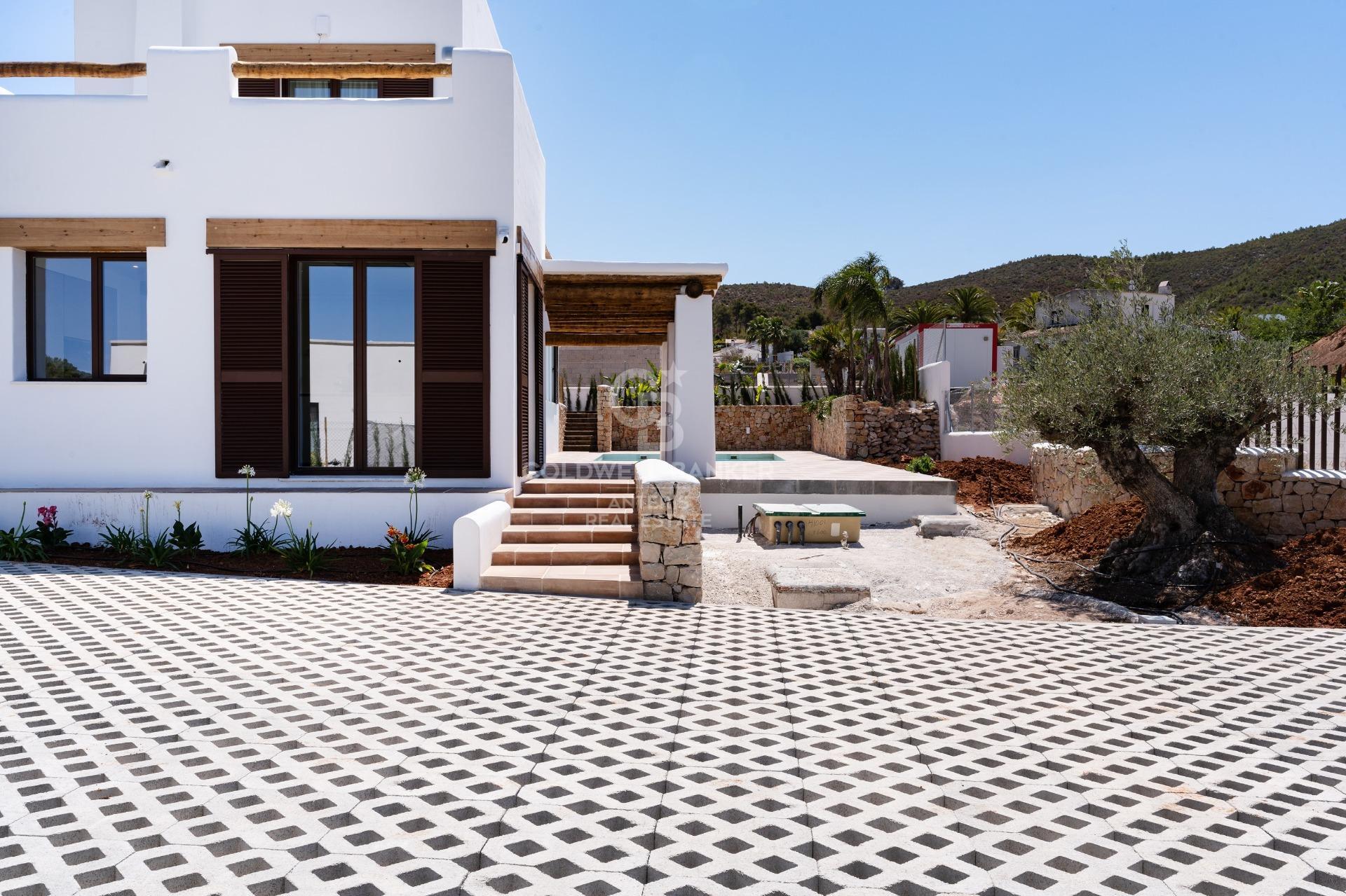 Villa Olivia – Casa Terminada y Lista para Vivir en Jávea