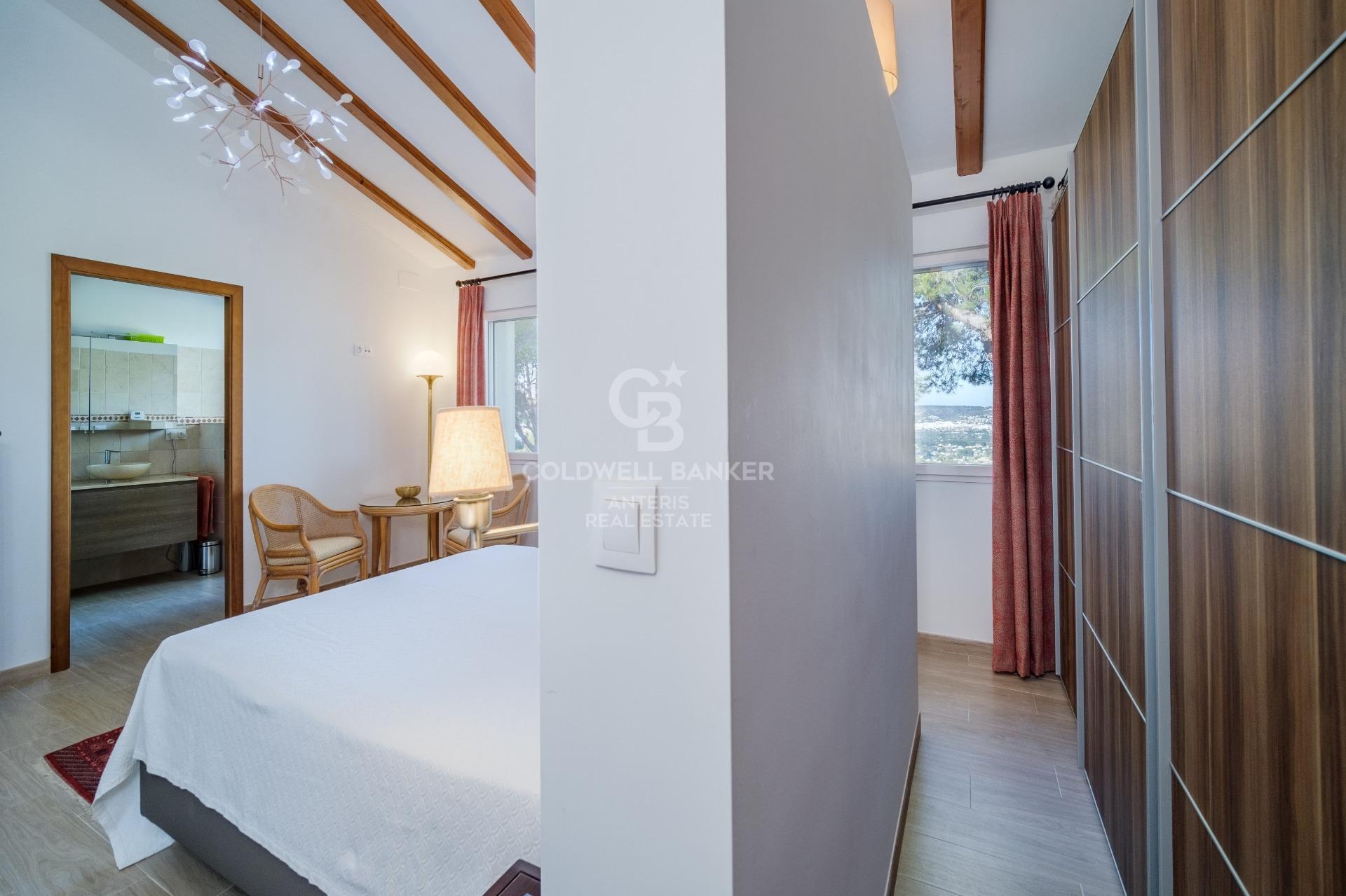 Magnífica Villa con Vistas al mar en exclusiva zona de Jávea