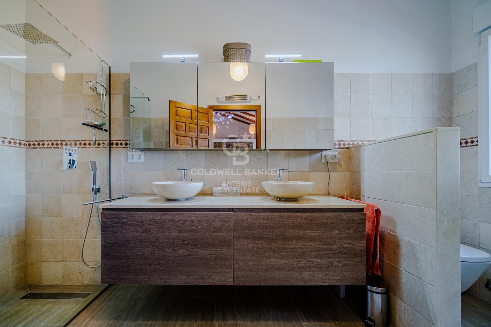 Magnífica Villa con Vistas al mar en exclusiva zona de Jávea