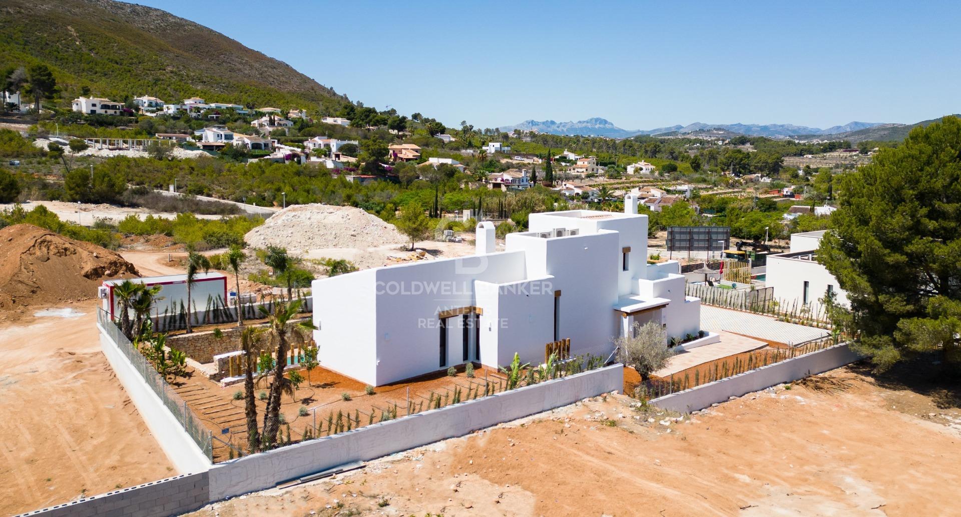 Villa Olivia – Casa Terminada y Lista para Vivir en Jávea