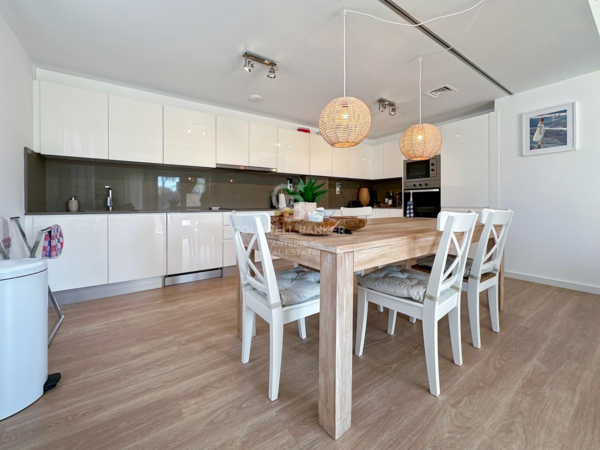 Stunning new flat in the centre of Jávea