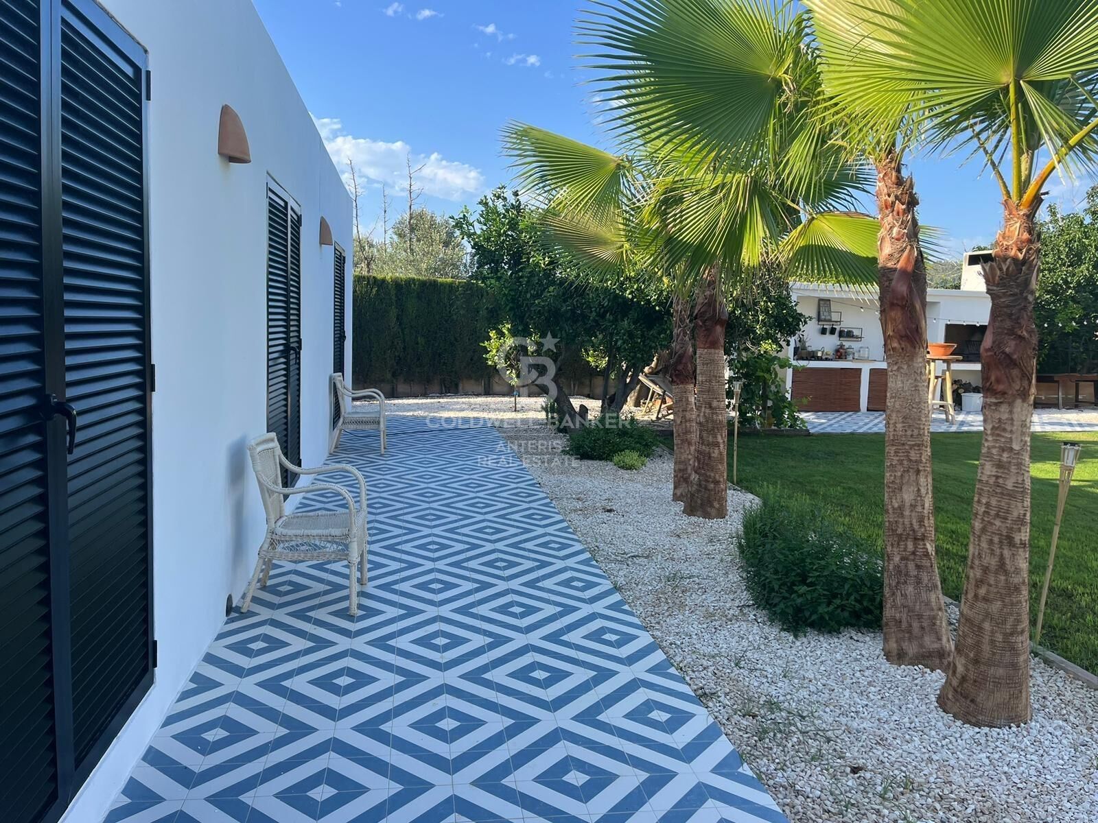 Inversión con gran rentabilidad: Vivienda de 6 habitaciones alquiler con opción a compra