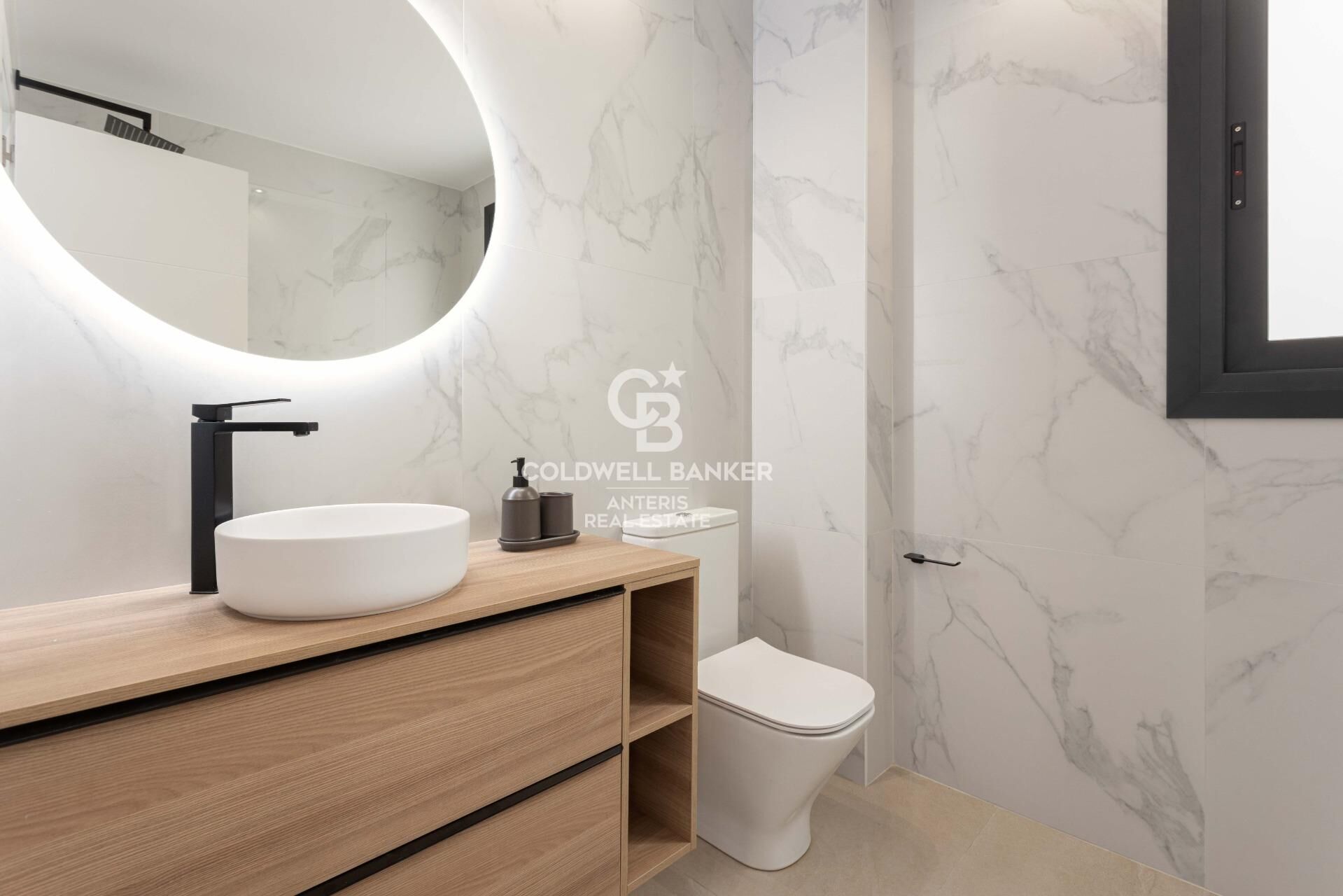 Luminoso piso completamente reformado