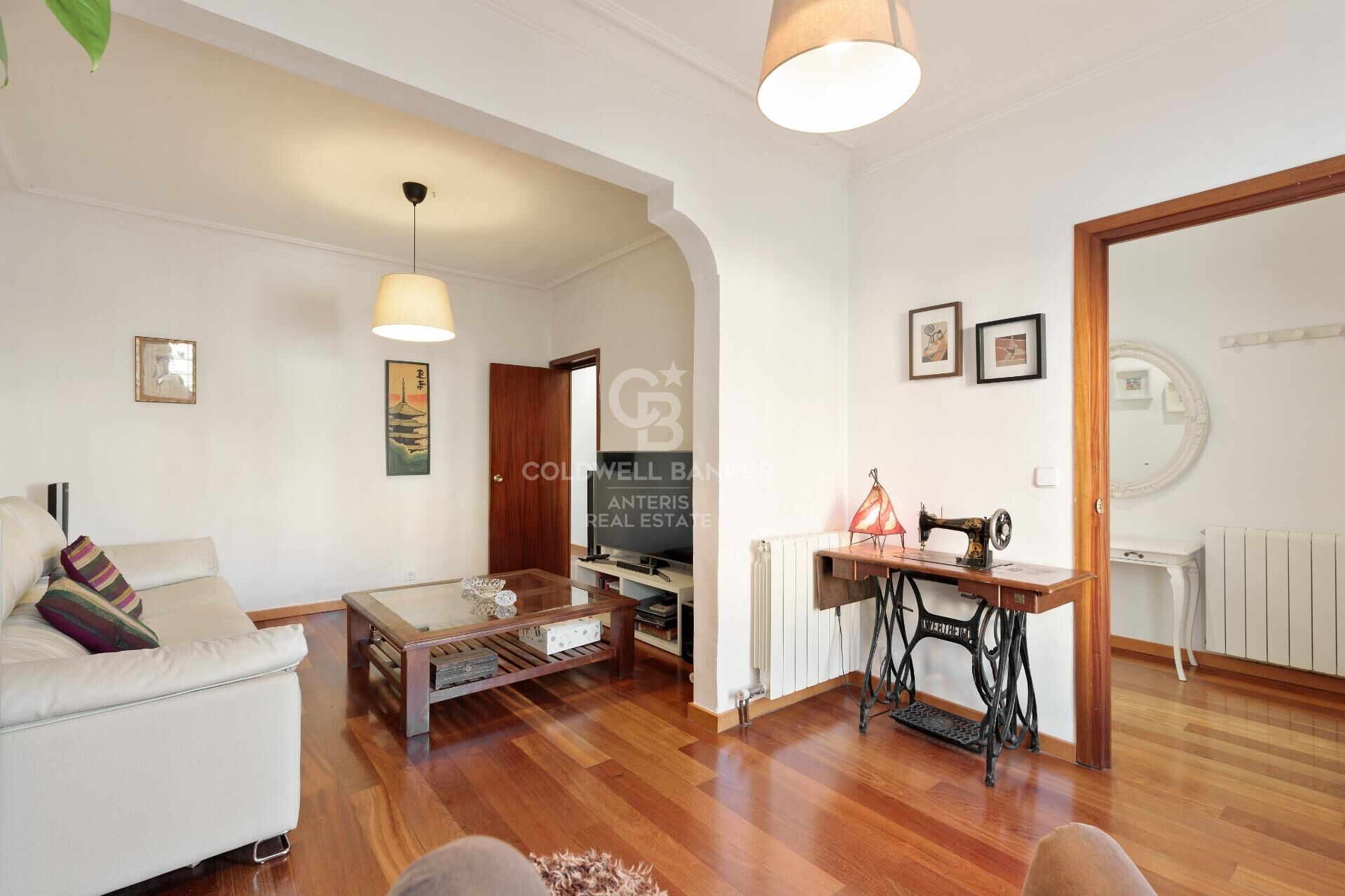 Przytulny dom jednorodzinny z garażem