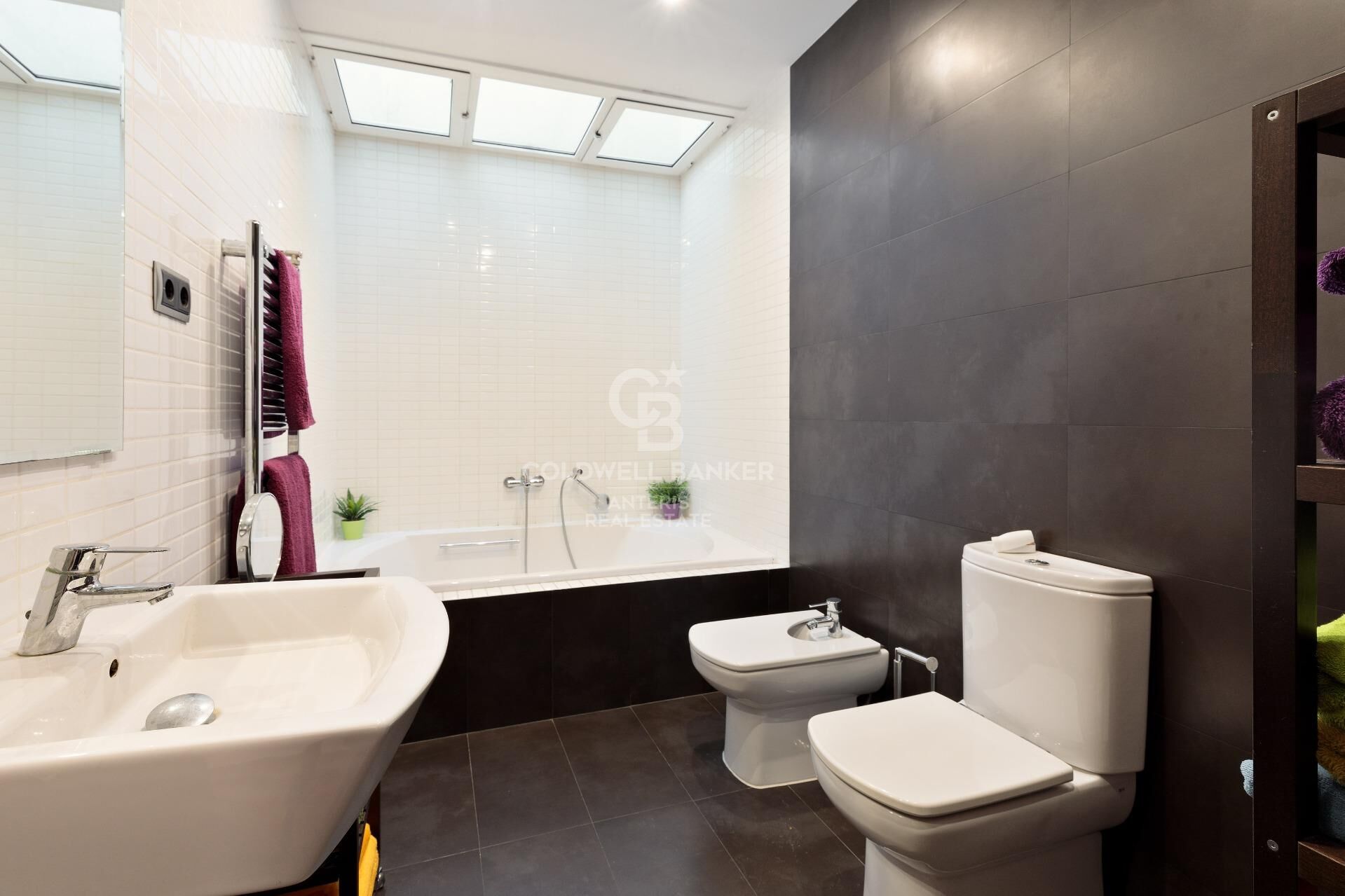 Przytulny dom jednorodzinny z garażem