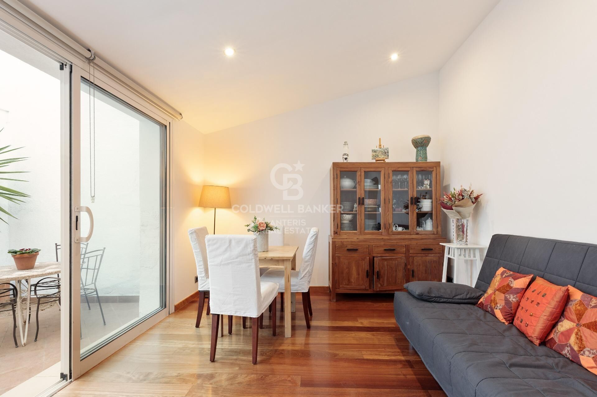 Przytulny dom jednorodzinny z garażem