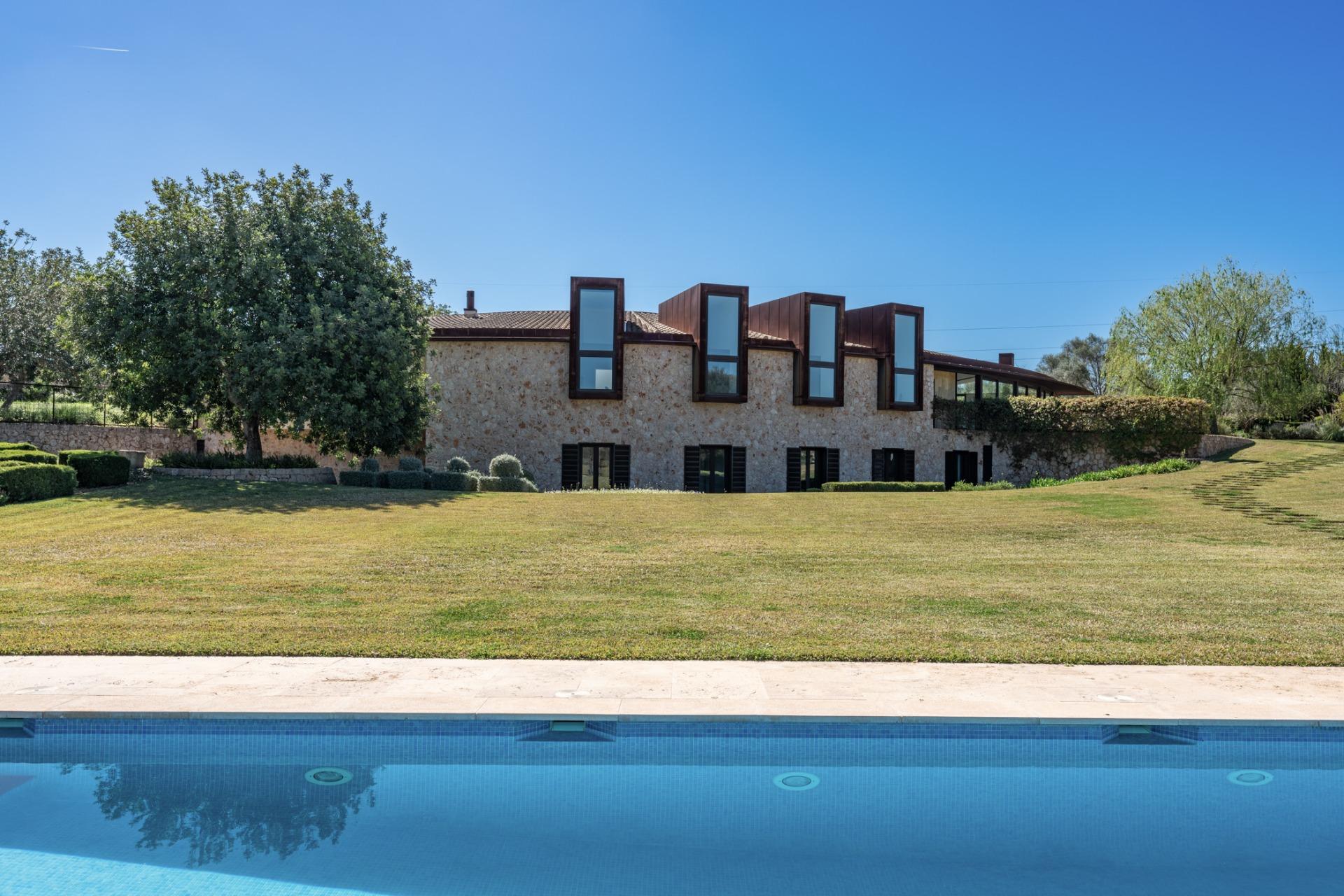 Exquisita casa de campo: refugio con piscina rodeado de naturaleza entre Llubí y Costitx