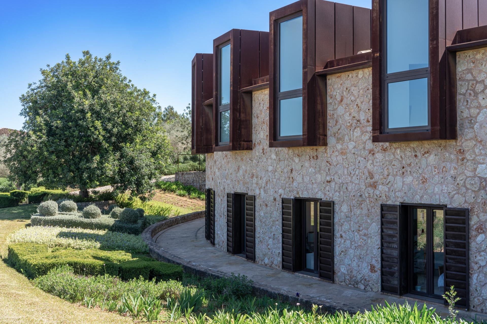 Exquisita casa de campo: refugio con piscina rodeado de naturaleza entre Llubí y Costitx