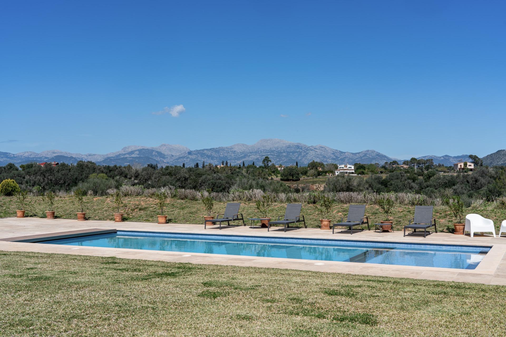 Exquisita casa de campo: refugio con piscina rodeado de naturaleza entre Llubí y Costitx