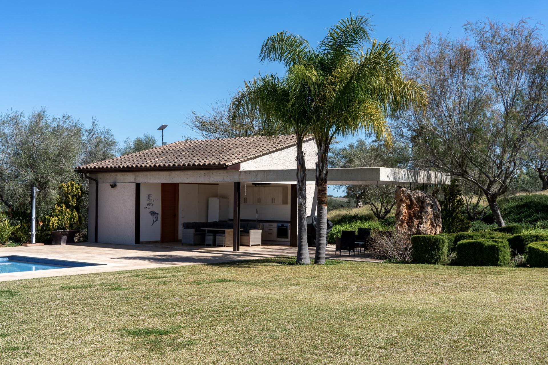 Exquisita casa de campo: refugio con piscina rodeado de naturaleza entre Llubí y Costitx