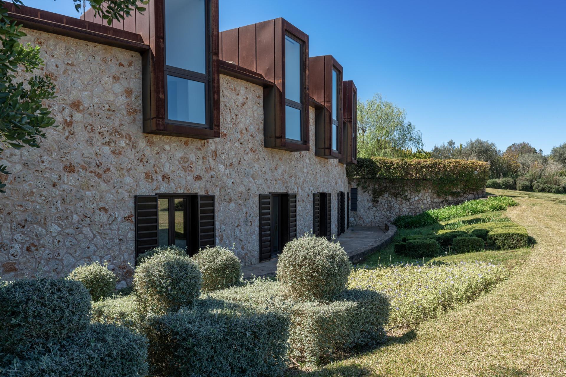 Exquisita casa de campo: refugio con piscina rodeado de naturaleza entre Llubí y Costitx
