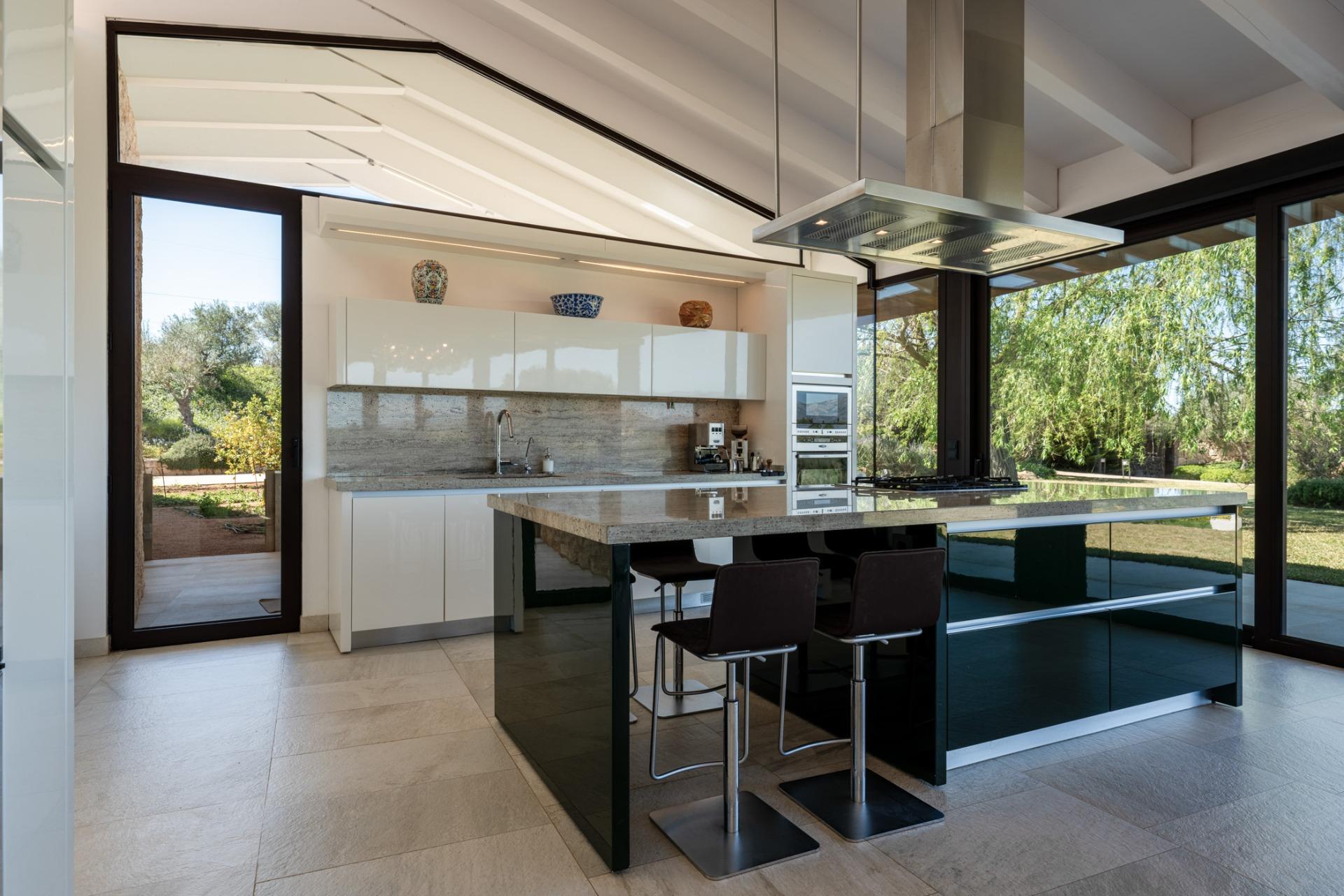 Exquisita casa de campo: refugio con piscina rodeado de naturaleza entre Llubí y Costitx