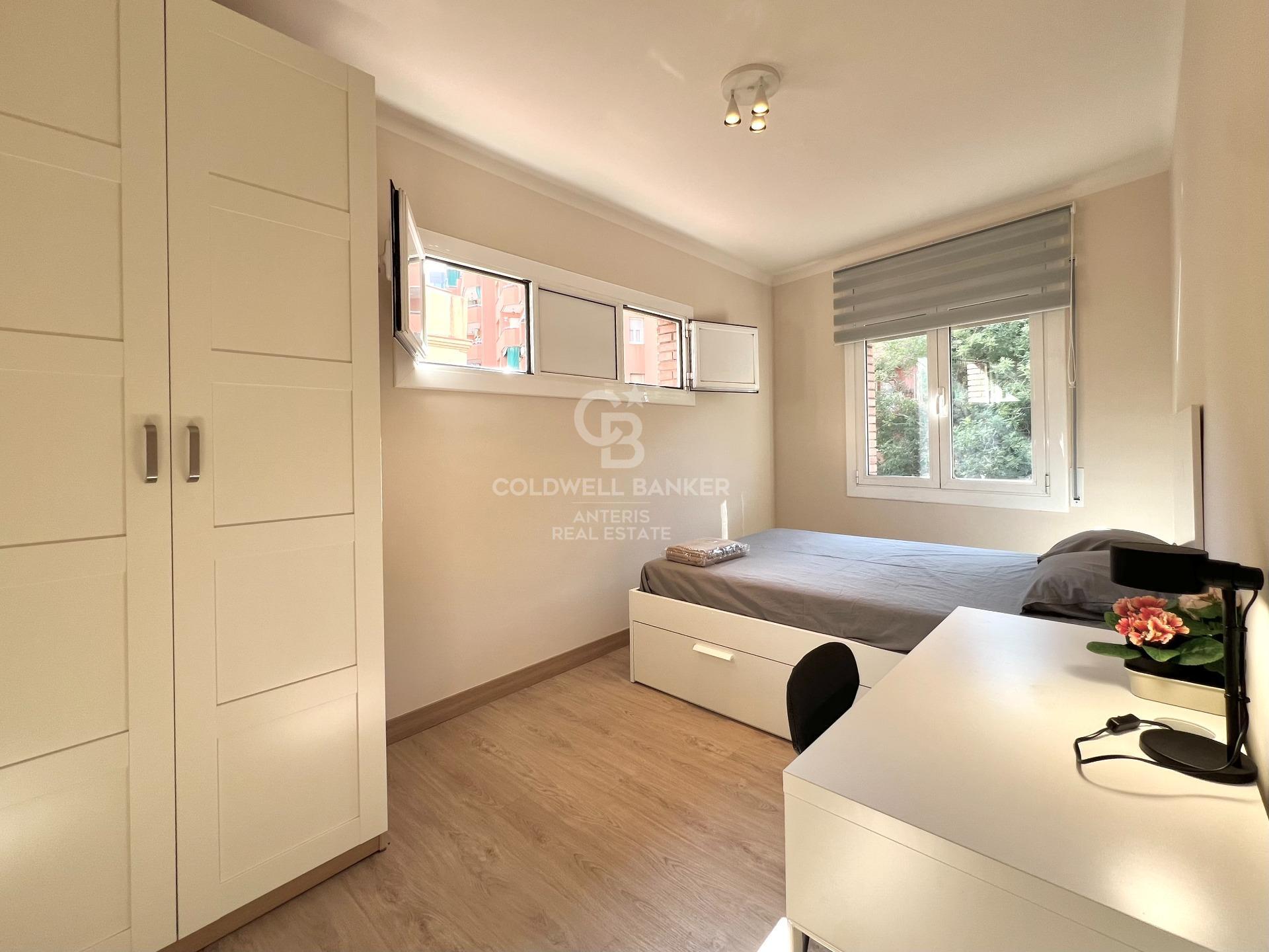 Jasne i przytulne odnowione mieszkanie w Barcelonie