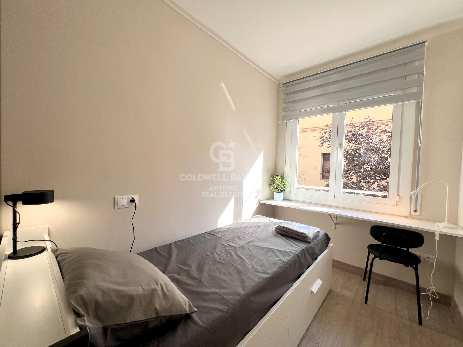 Jasne i przytulne odnowione mieszkanie w Barcelonie