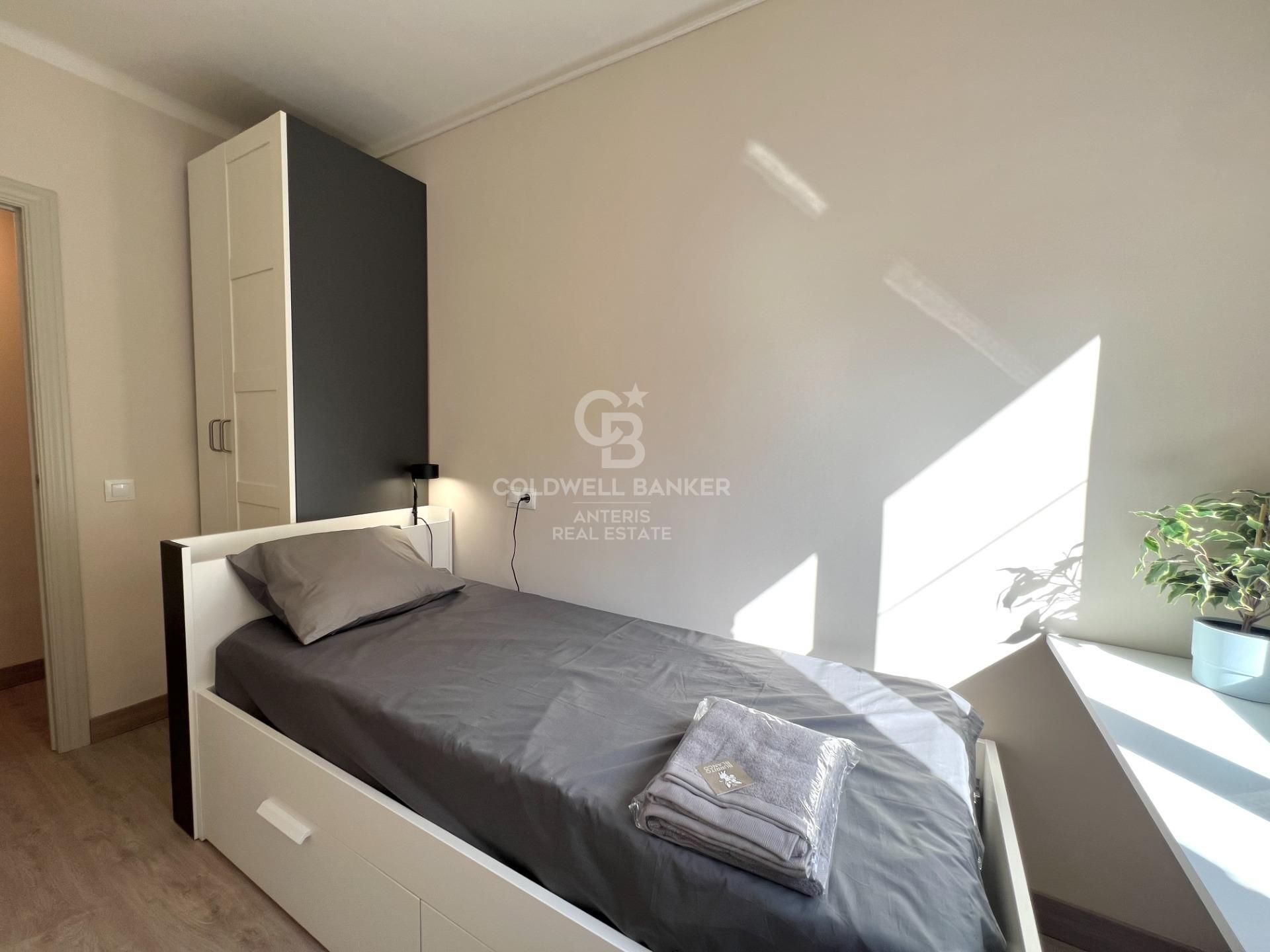 Jasne i przytulne odnowione mieszkanie w Barcelonie