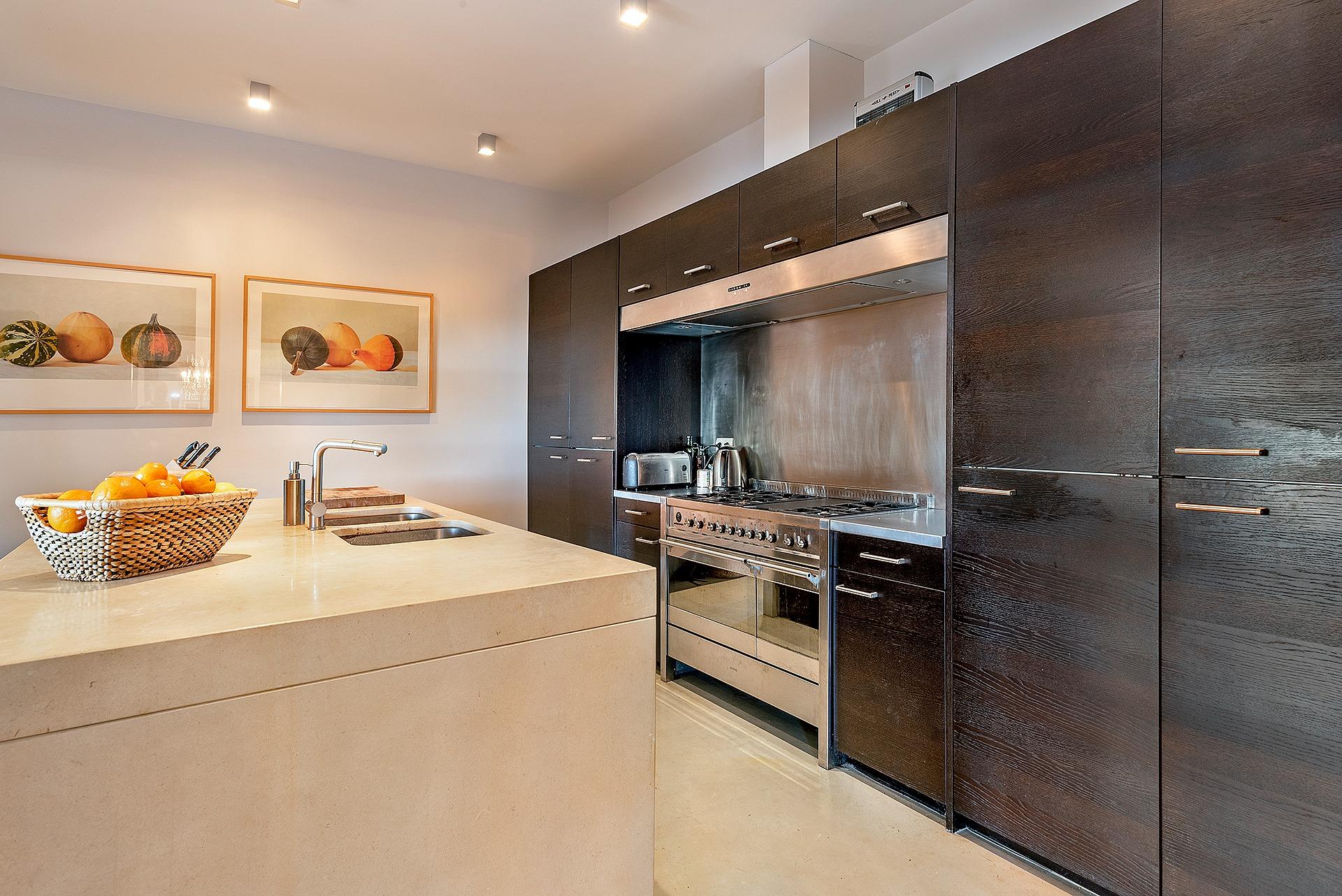 Timelessly elegant country house with sea views near Portocolom