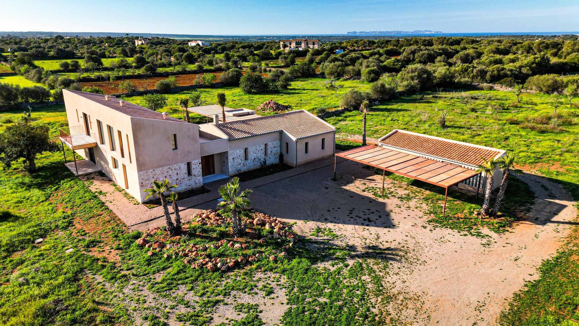 Stylish, newly built country house with swimming pool and panoramic views in Ses Salines