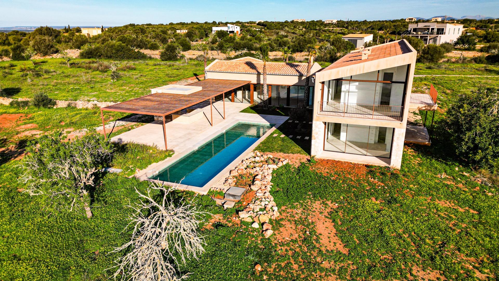 Stylish, newly built country house with swimming pool and panoramic views in Ses Salines