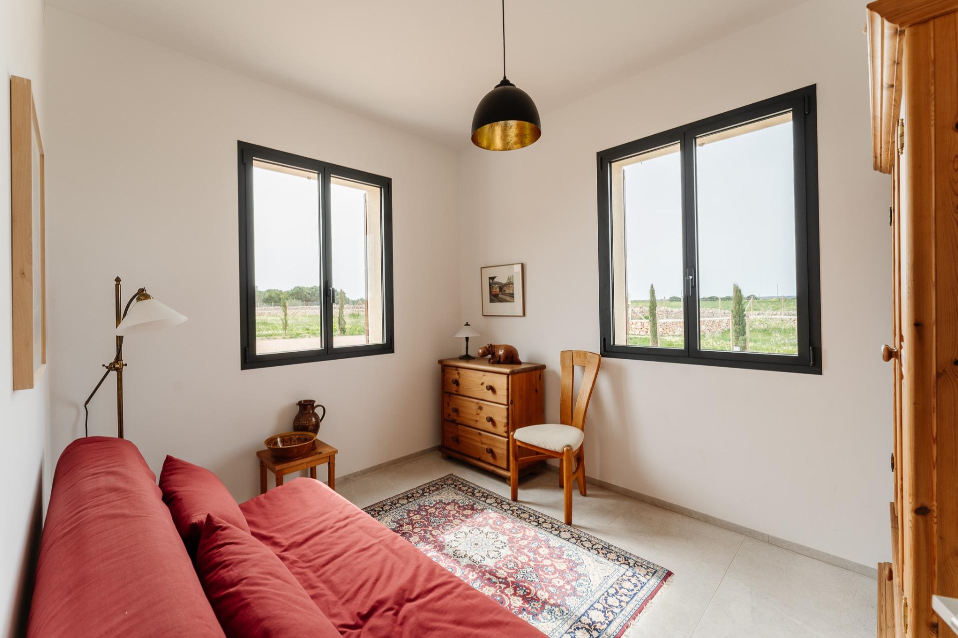 Moderna casa de campo en excelente estado en estilo tradicional entre Campos y la playa natural Es T