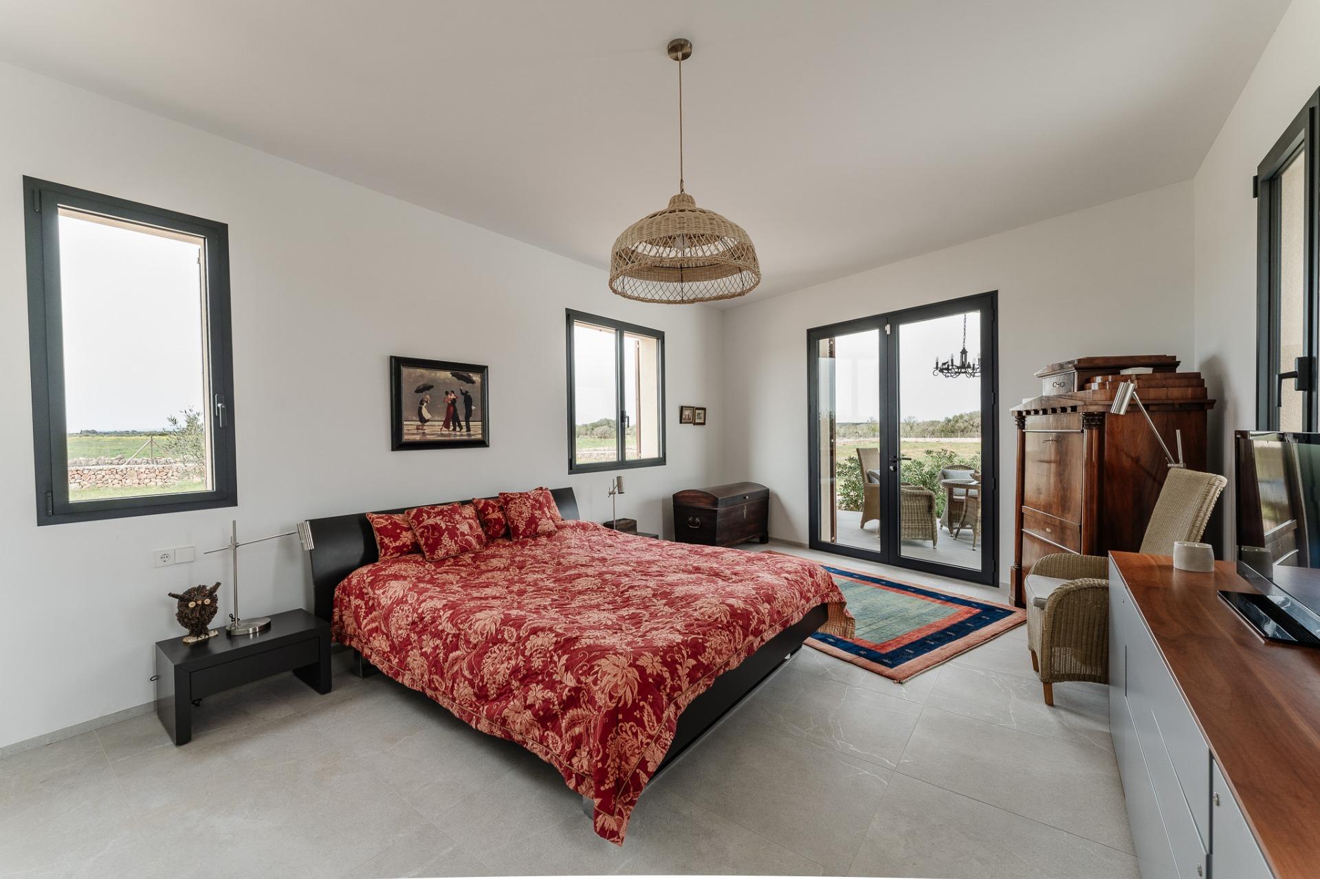 Moderna casa de campo en excelente estado en estilo tradicional entre Campos y la playa natural Es T