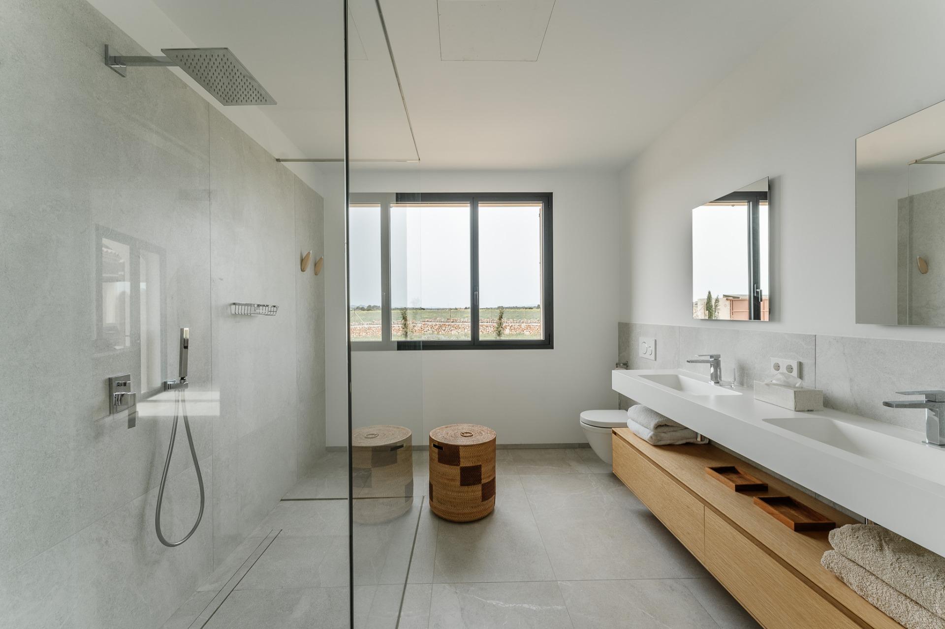 Moderna casa de campo en excelente estado en estilo tradicional entre Campos y la playa natural Es T