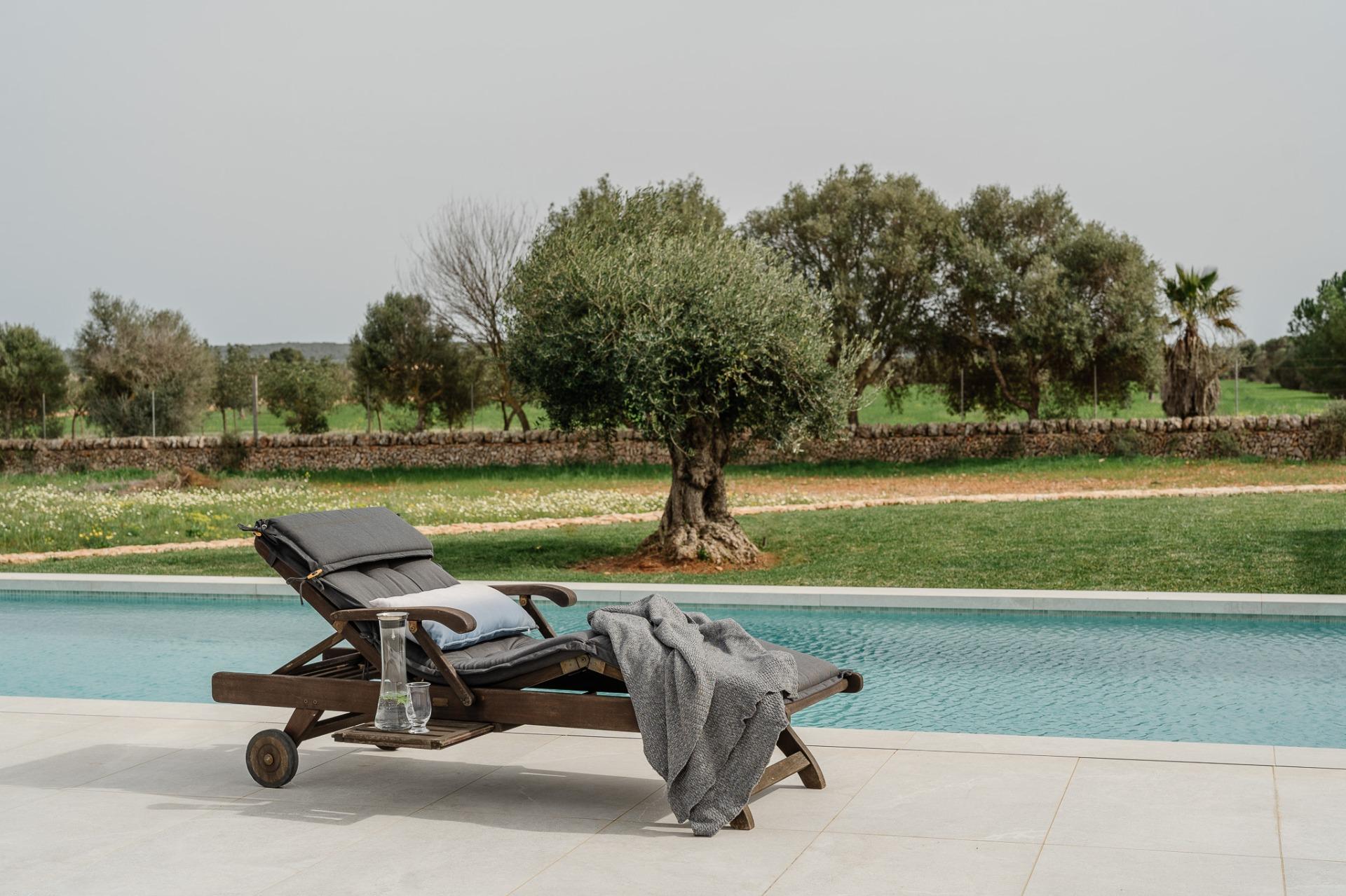 Moderna casa de campo en excelente estado en estilo tradicional entre Campos y la playa natural Es T