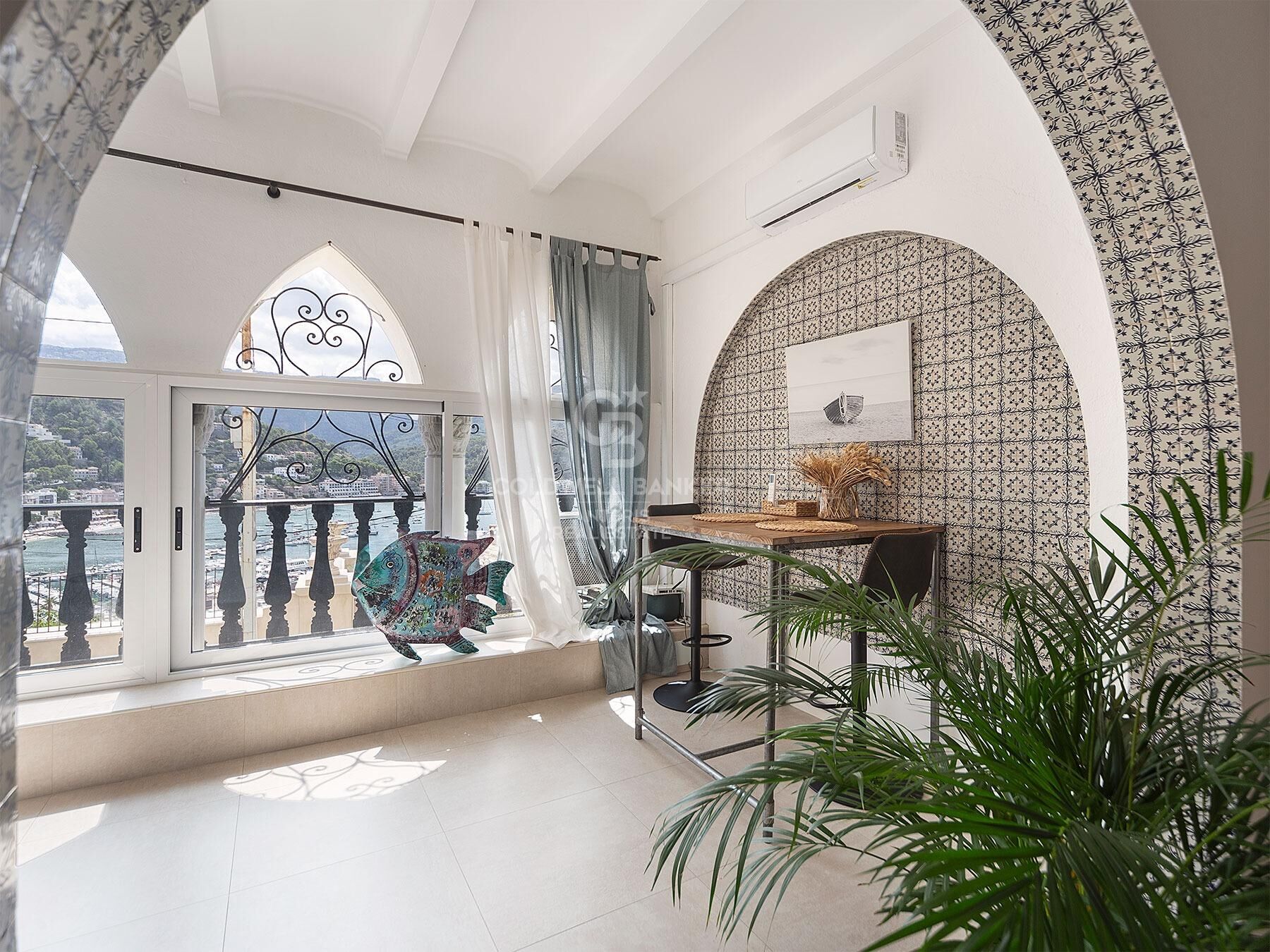 Apartamento fenomenal en Port de Soller con impresionantes vistas al mar y permiso de alquiler vacac