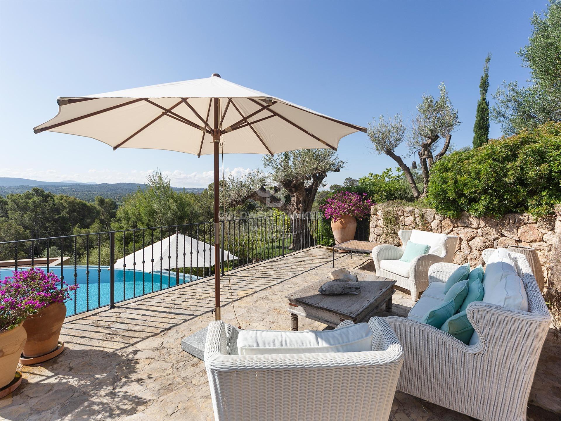 Impresionante propiedad rural con apartamento de invitados y permiso de alquiler vacacional cerca de